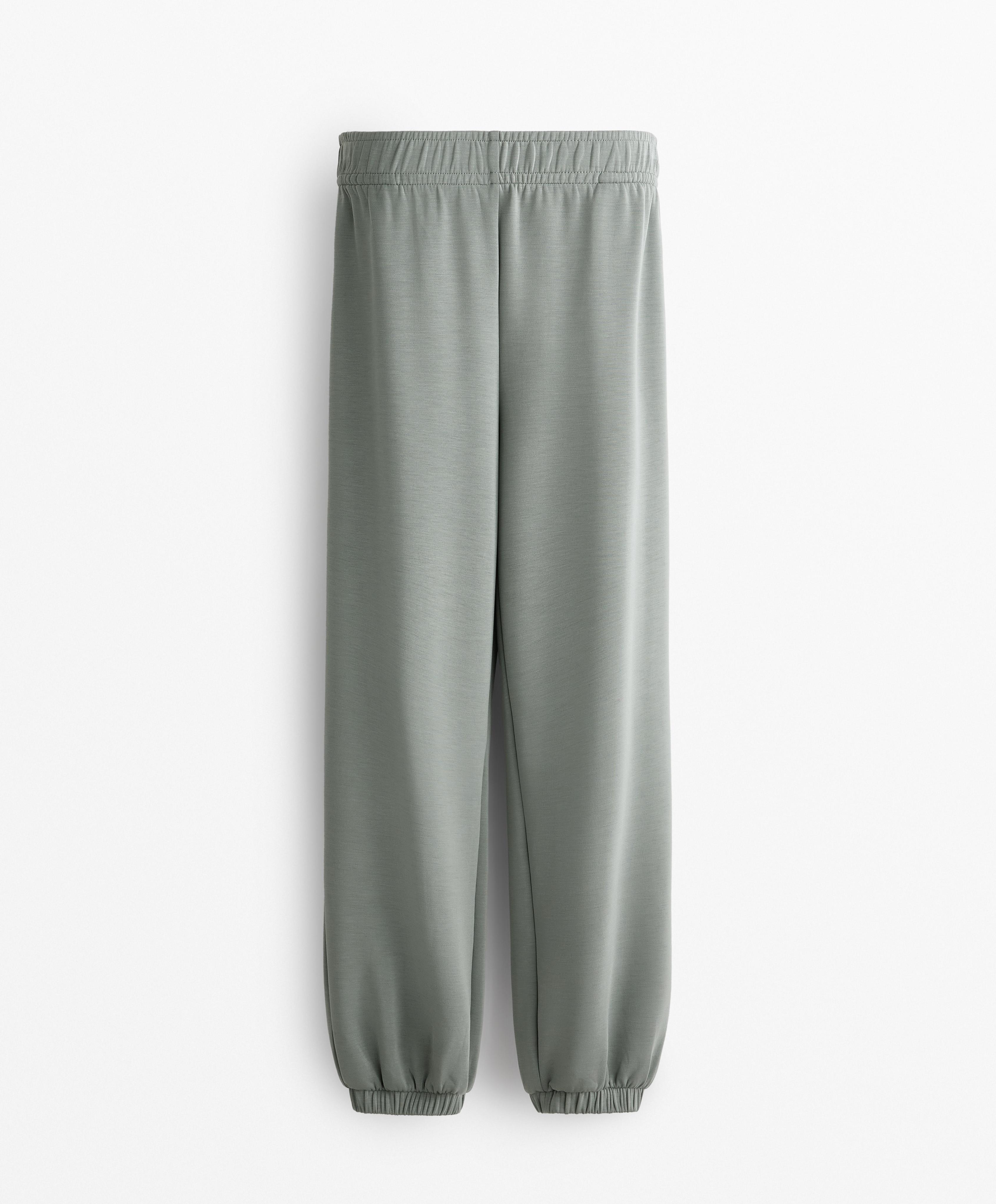 Pantalón jogger con modal tacto suave