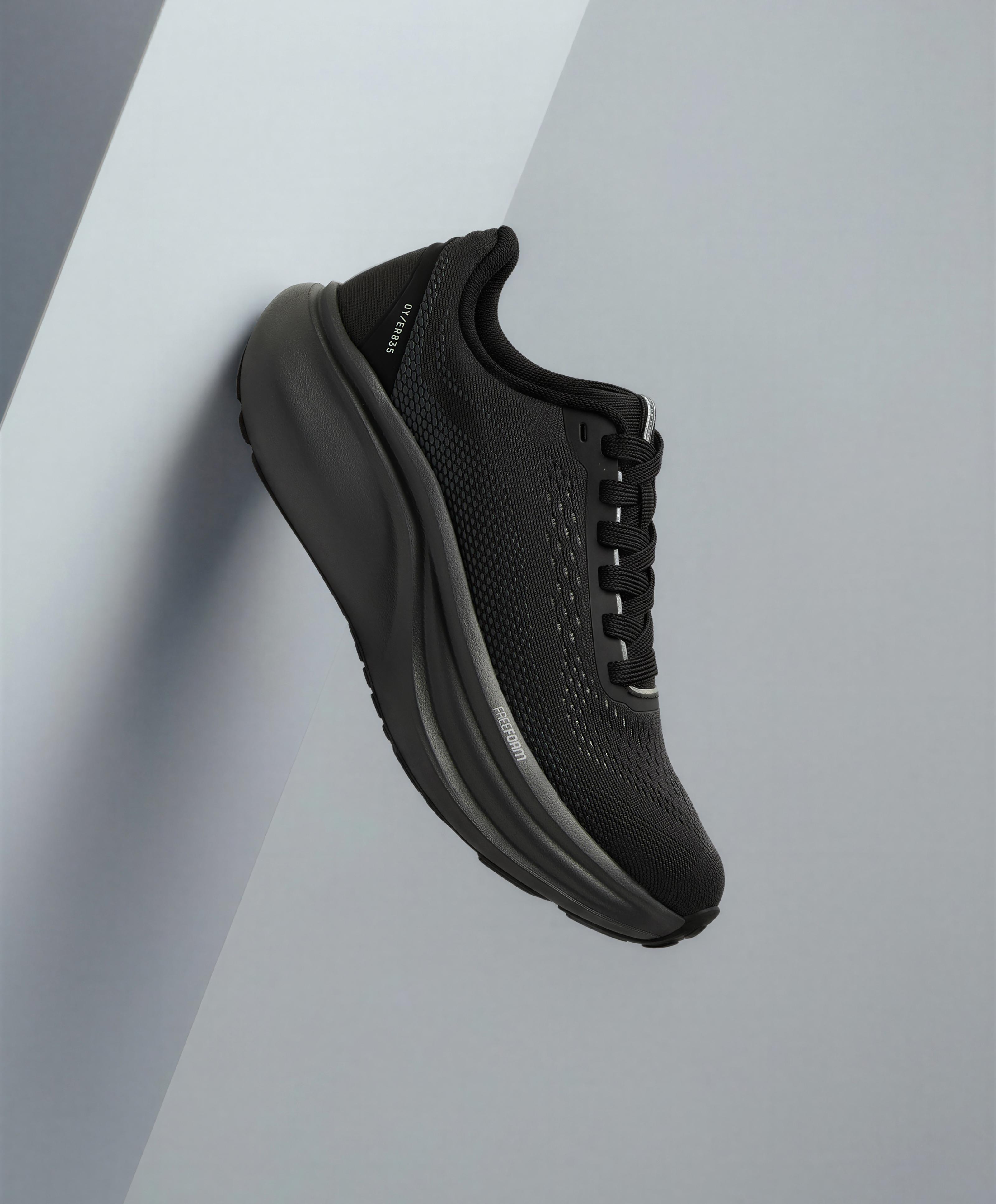 OY/ER 835 Running trainers — BLACK