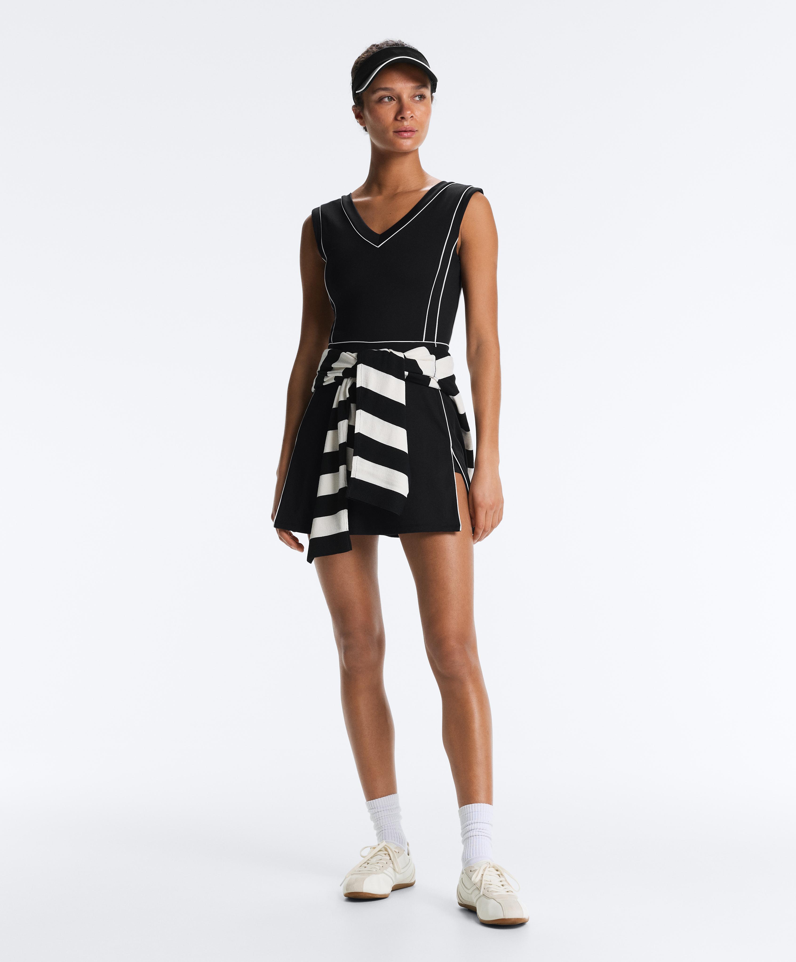Comfortlux short piping dress — BLACK