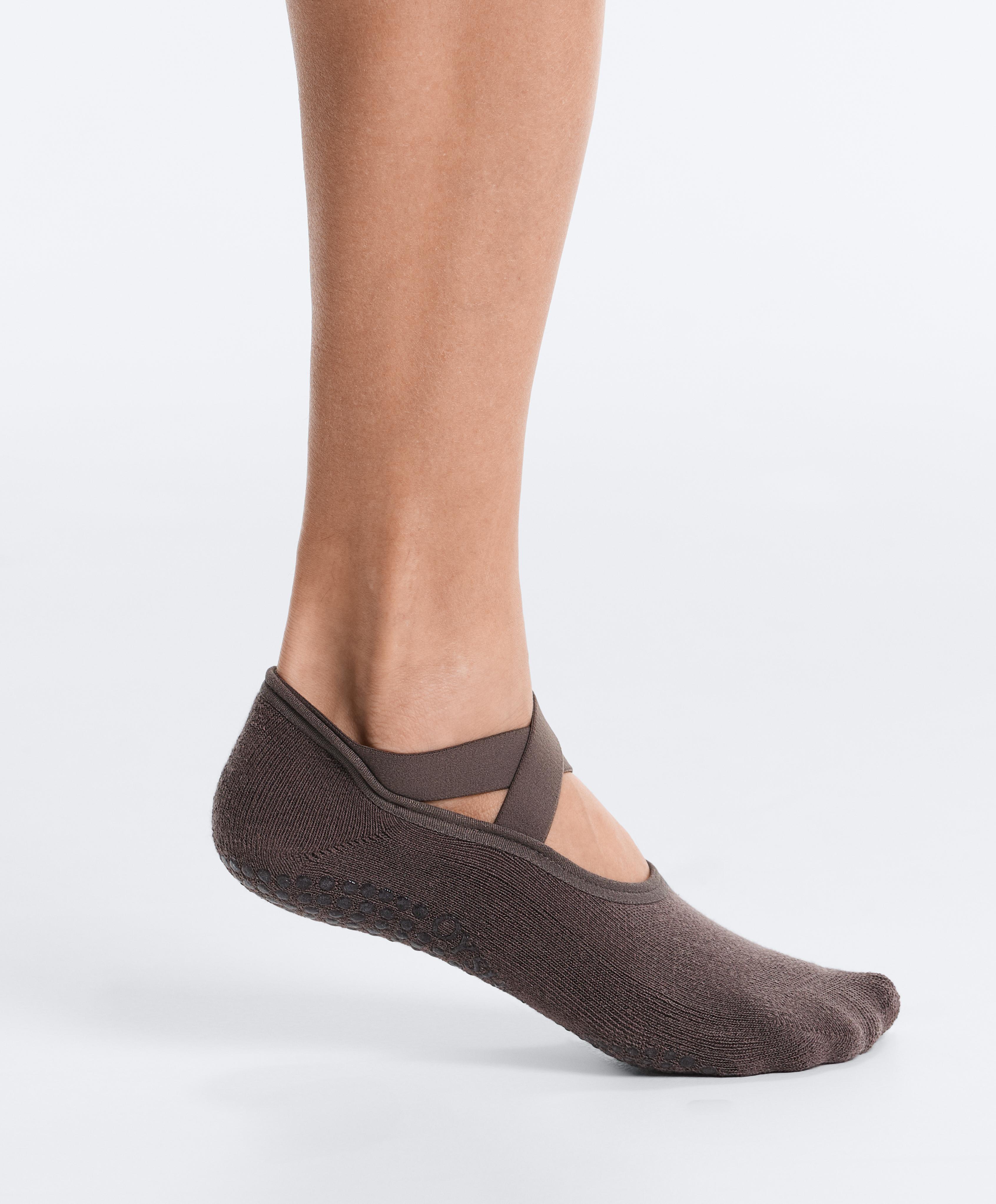 2 pairs of padded cotton blend yoga and Pilates invisible socks with crossover straps — ROSETTE BLUSH