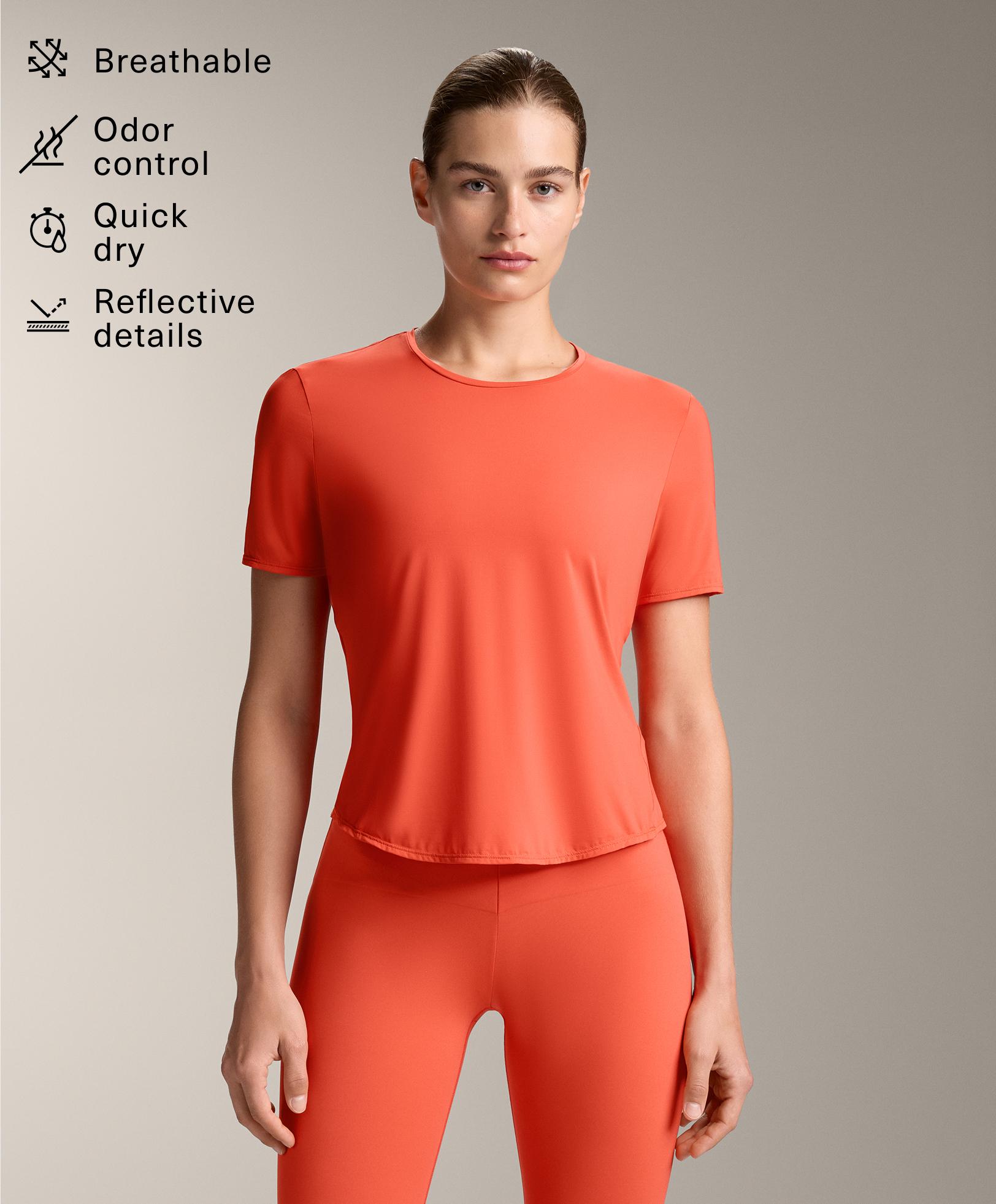 Short sleeve technical T-shirt