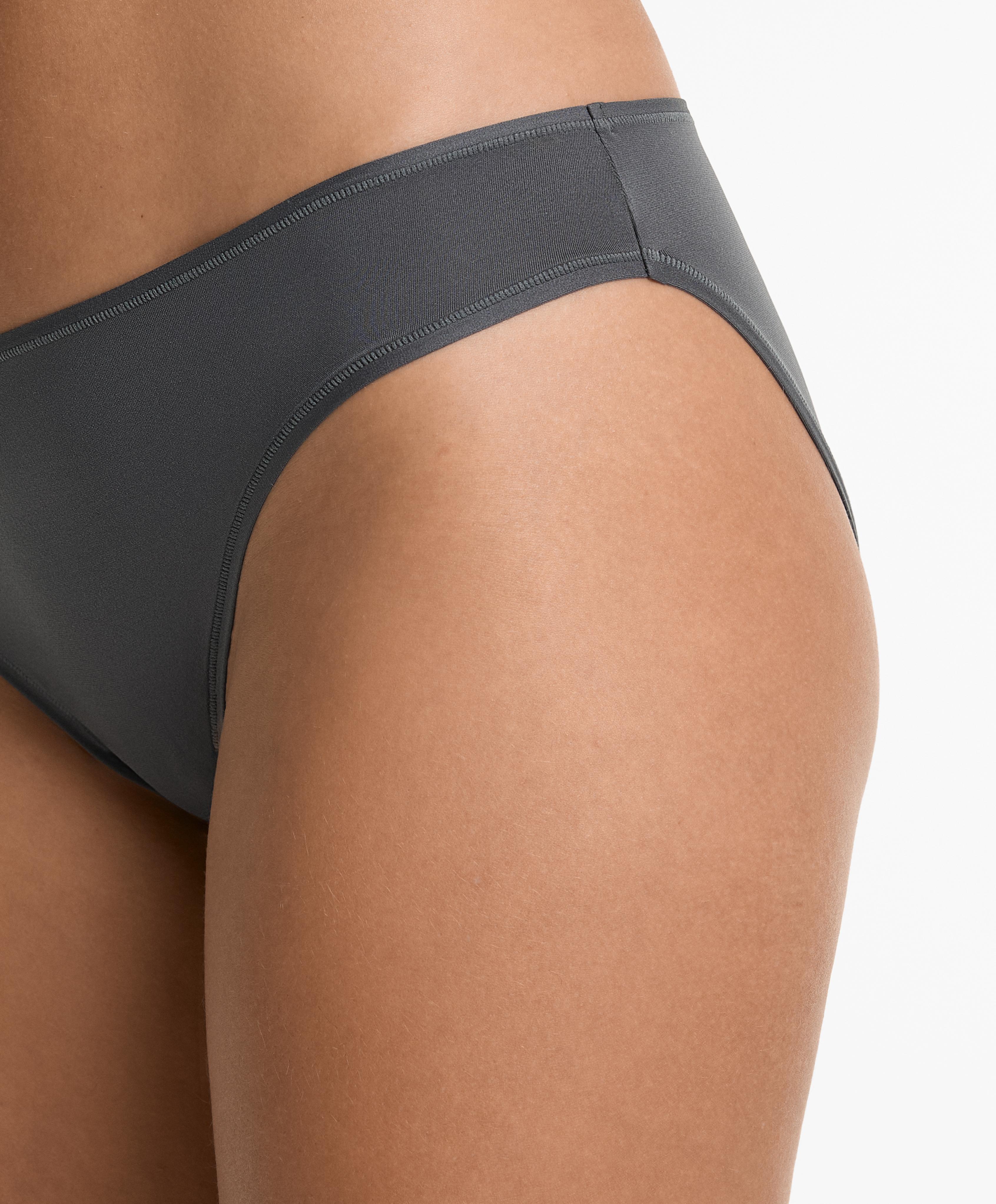 3 سراويل كلاسيكية ناعمة ومرنة - تخفيضات 3 سراويل كلاسيكية ناعمة ومرنة - تخفيضات