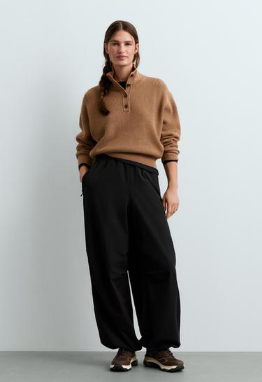 Knit jumper with cotton, 20% wool and buttons — DARK CAMEL 1