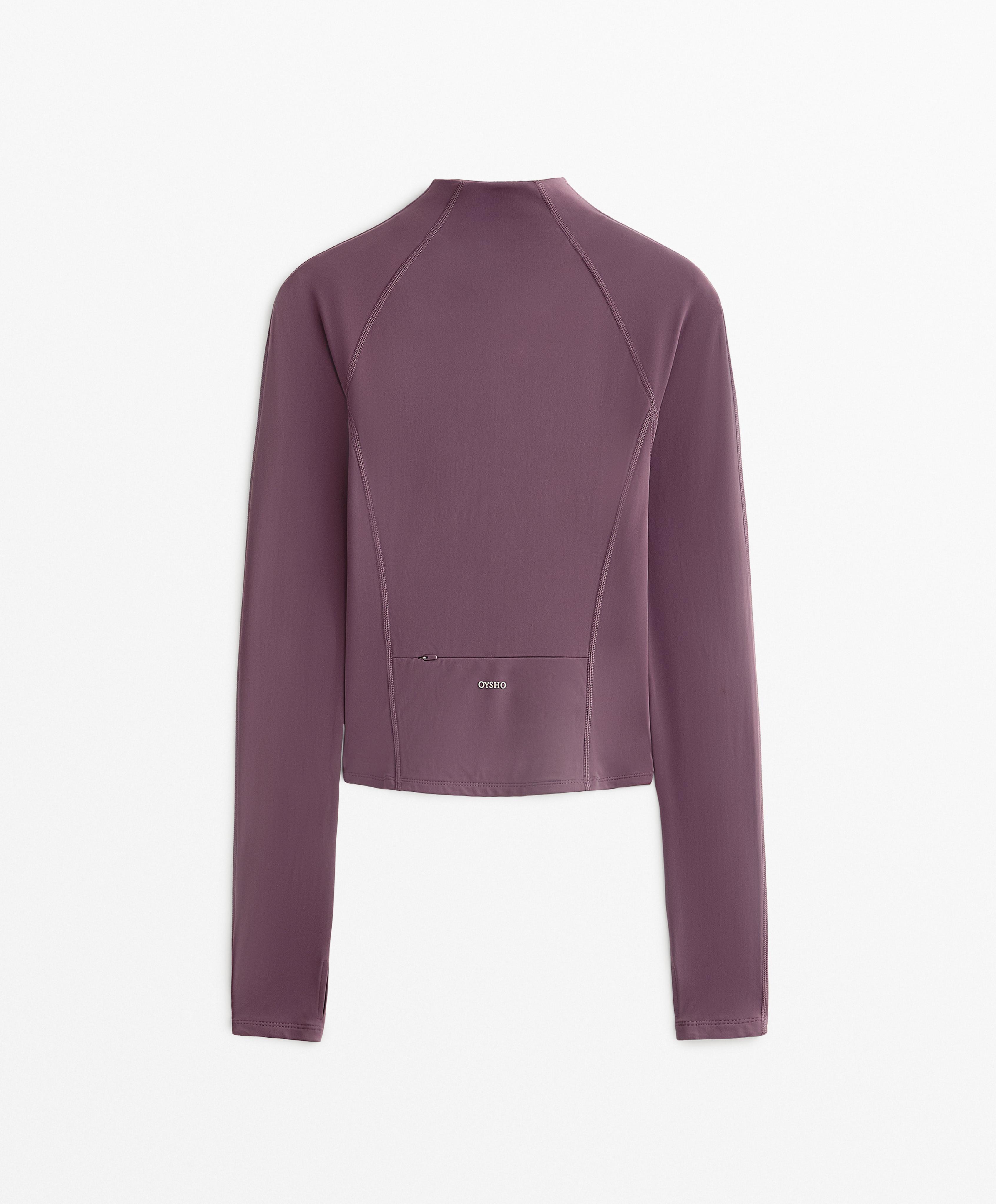 Light warm technical jacket with seams