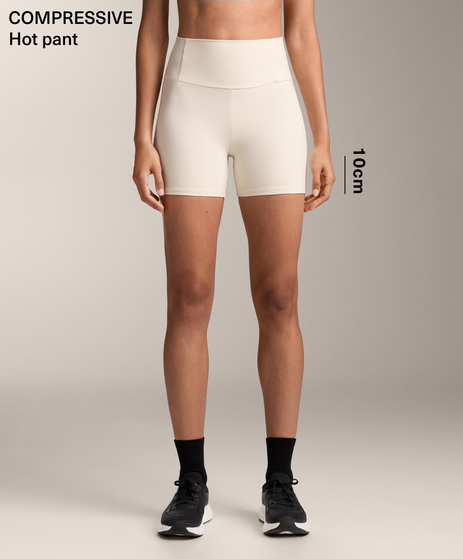 Compressive high rise 10cm hot pants