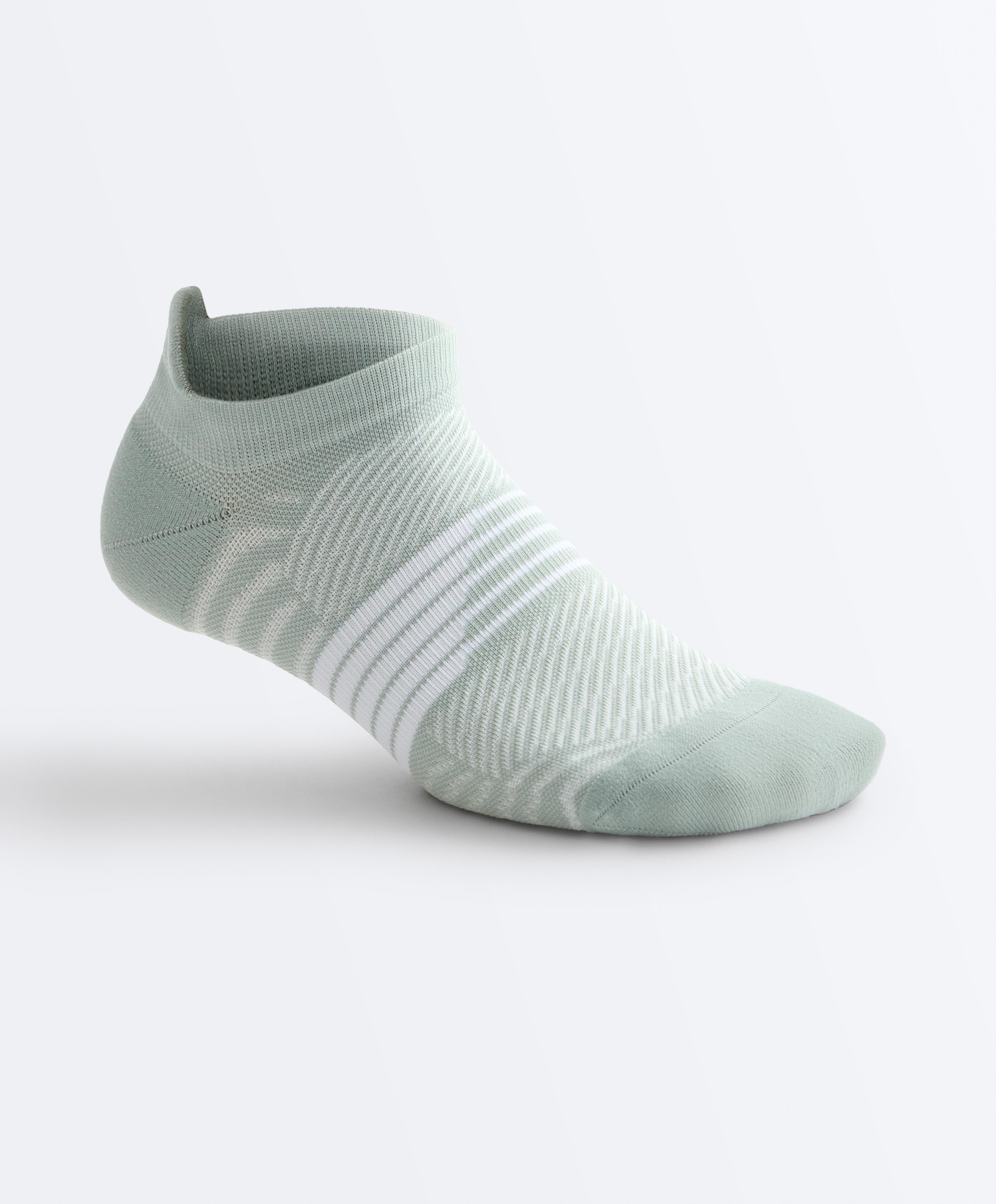 3 Paar Sneaker-Socken aus Polyamidmischung mit Lasche 3 Paar Sneaker-Socken aus Polyamidmischung mit Lasche