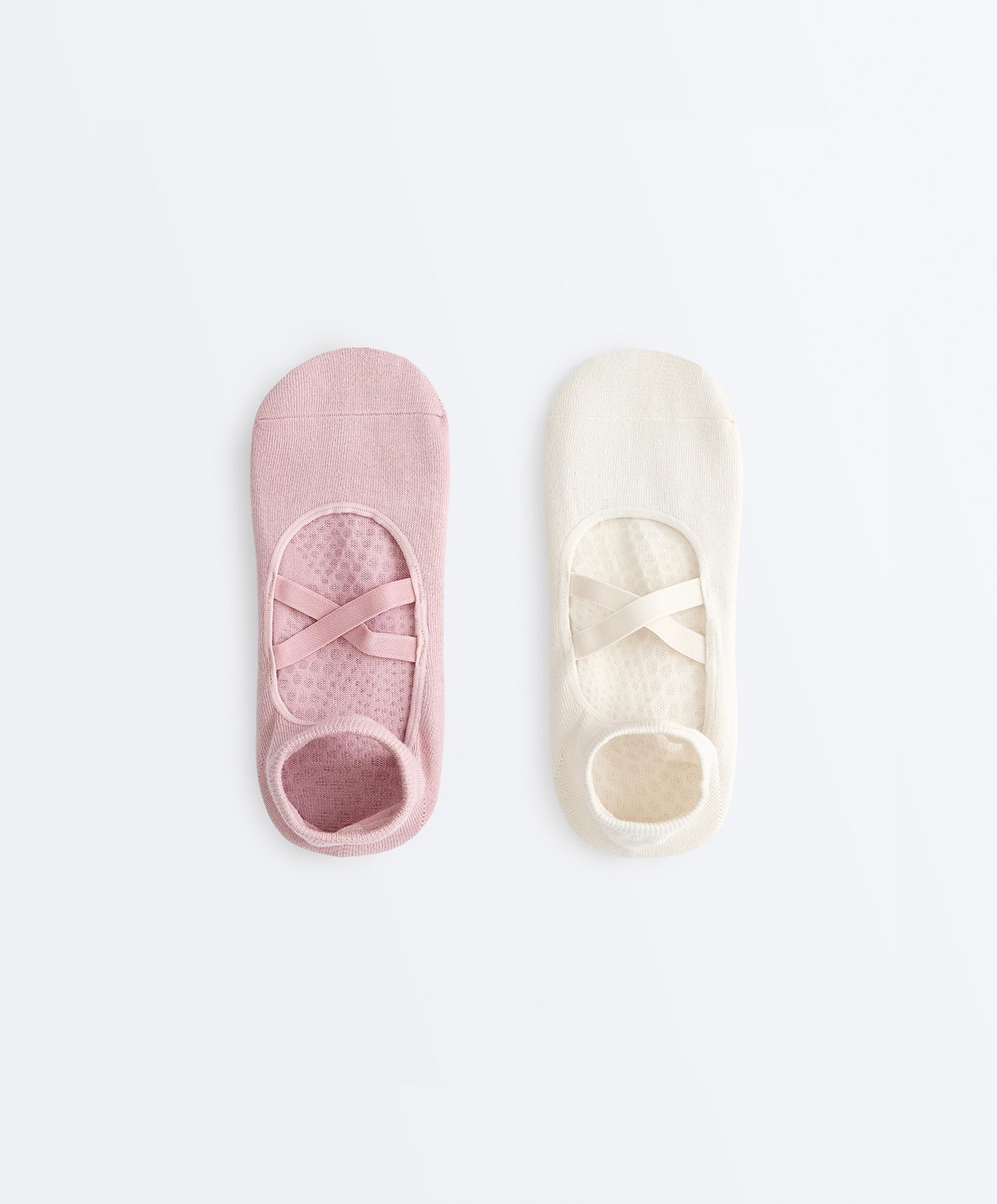 2 pairs of cotton blend yoga and Pilates socks with crossover straps — PALE PINK