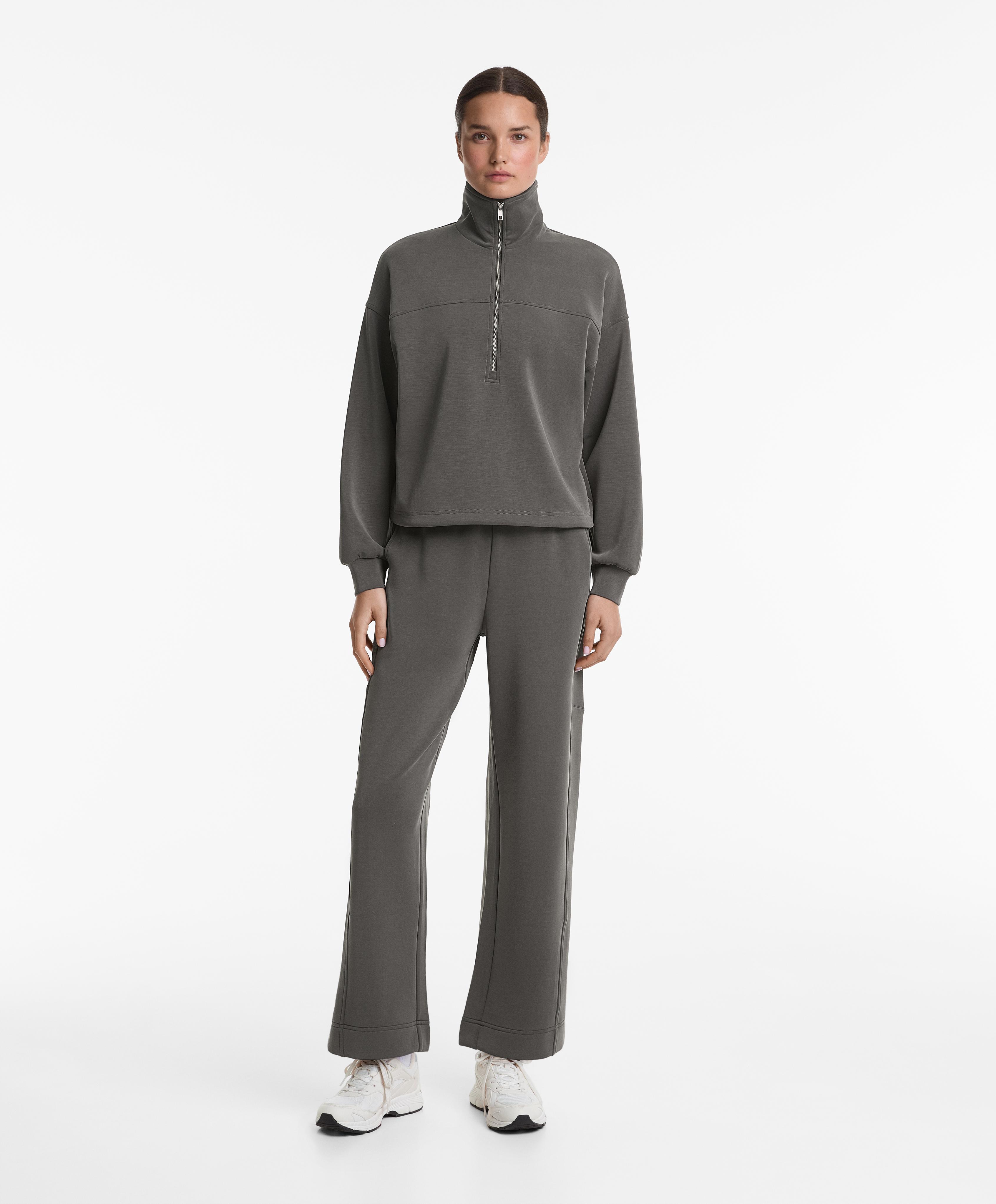 Long grey straight-leg tracksuit with brushed interior