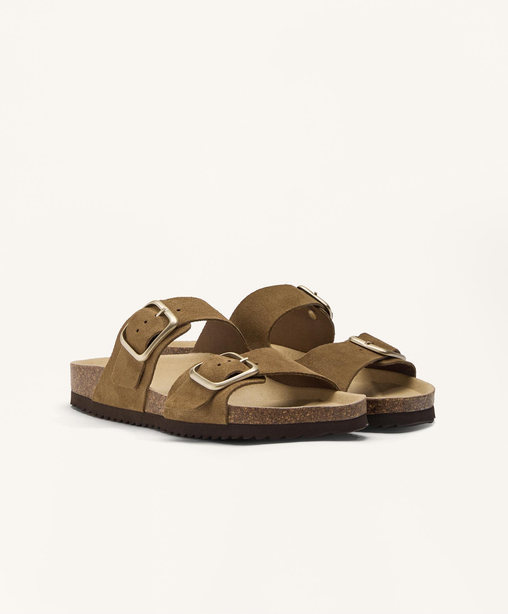 Buckle split-leather sandal Buckle split-leather sandal