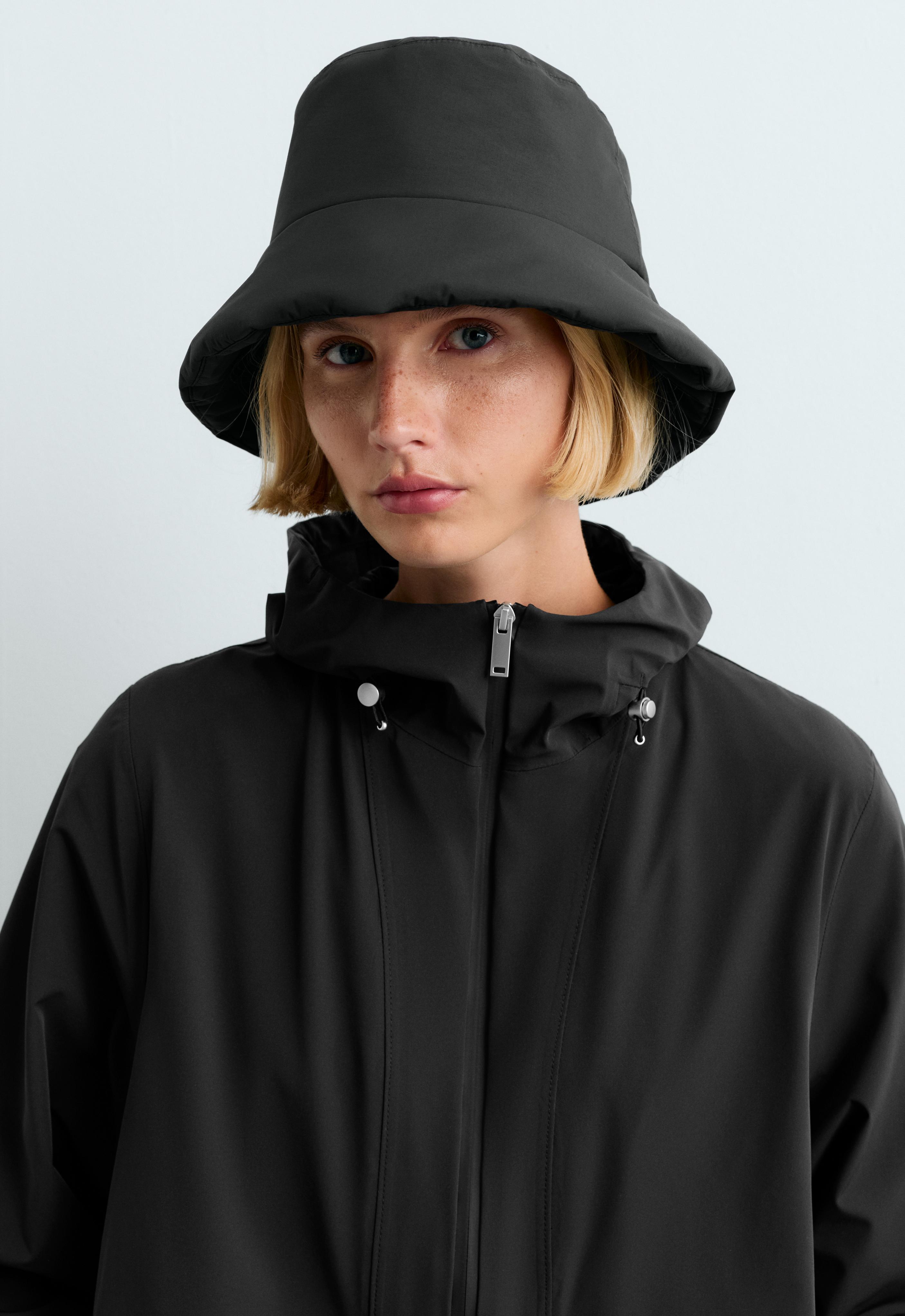 10K waterproof quilted bucket hat — BLACK