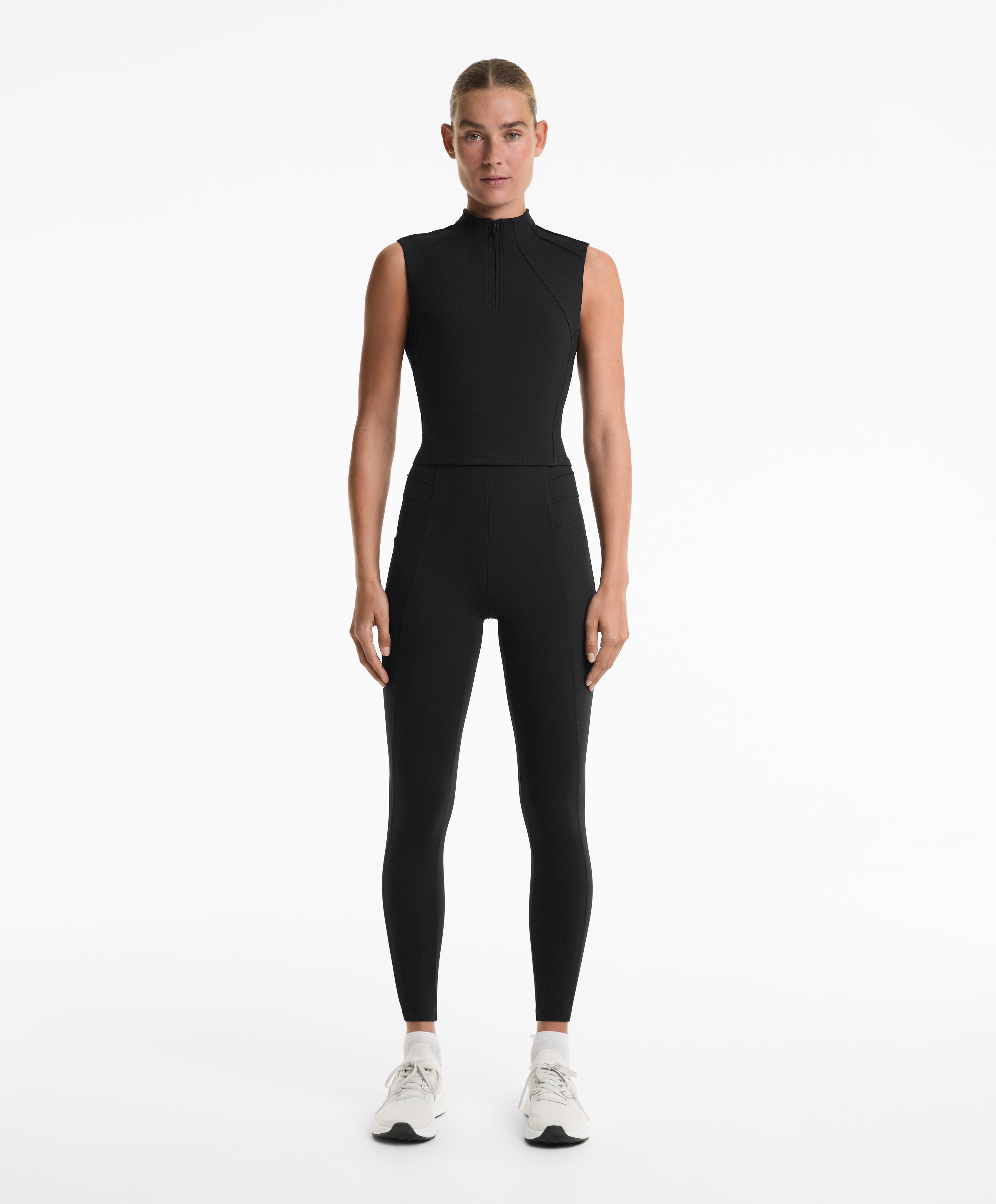Black evermove crease high-rise total look