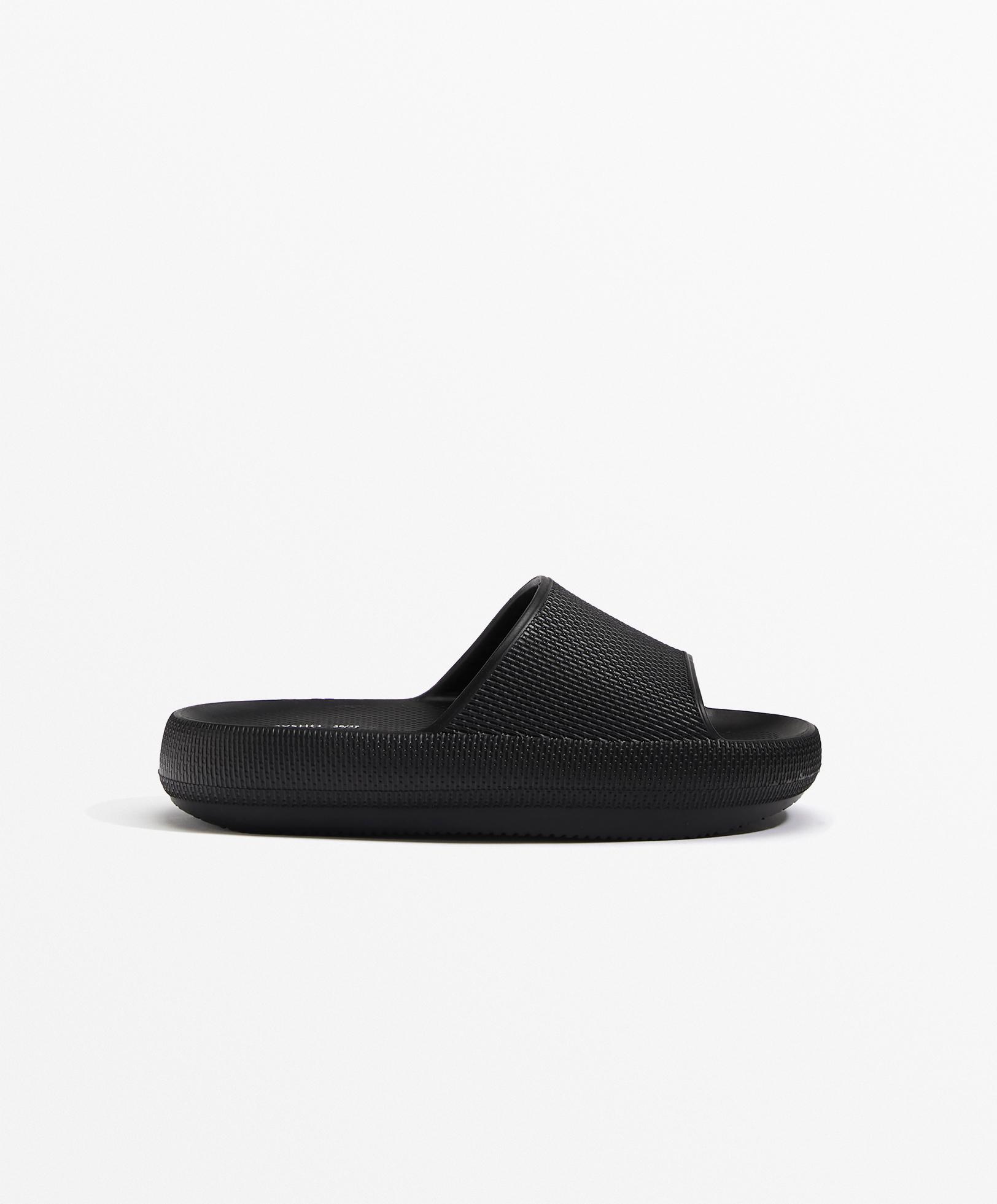 Flatform-Sandalen