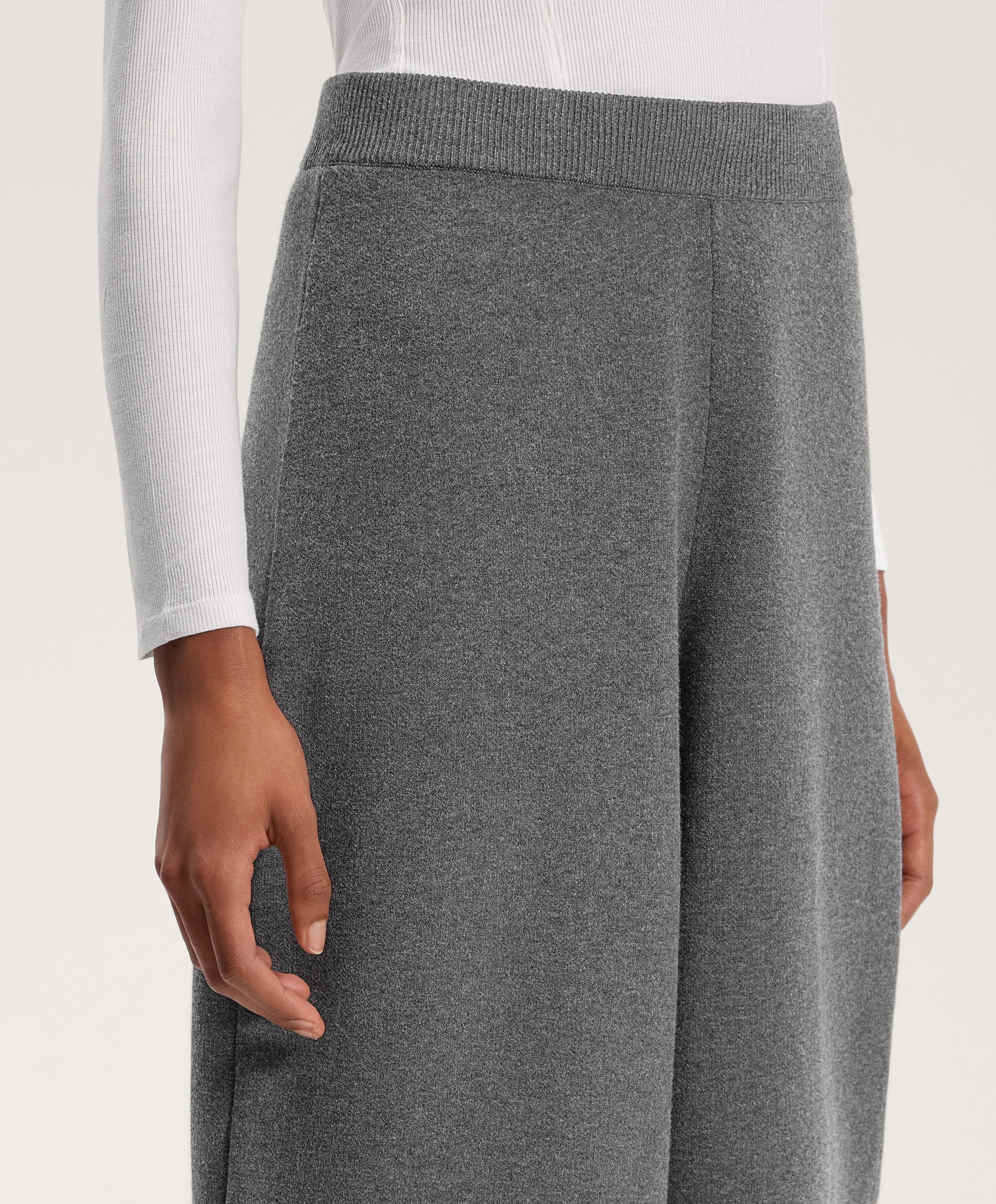 Cocoon knit trousers | OYSHO United States