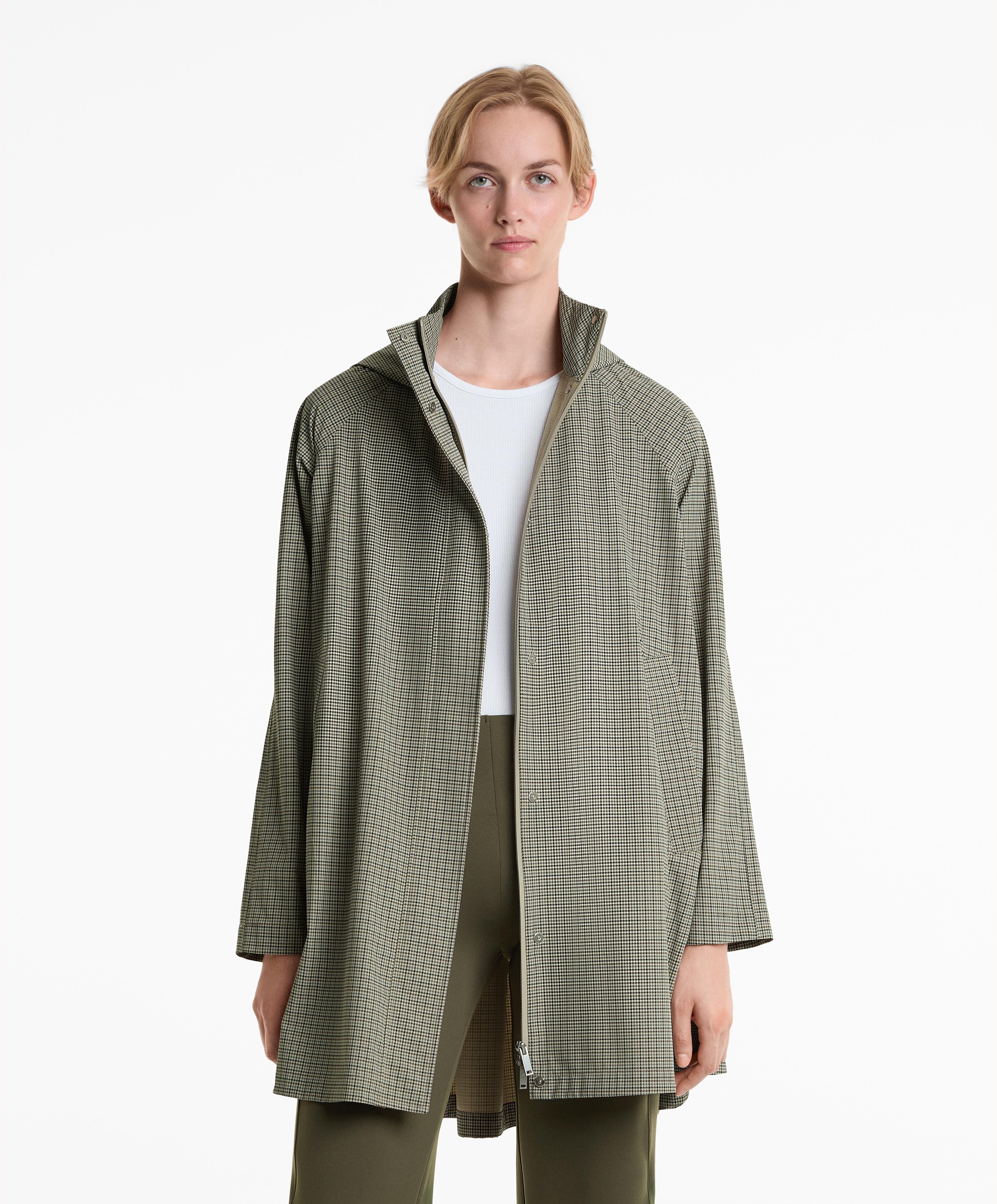 10K waterproof extra-lightweight midi layer jacket