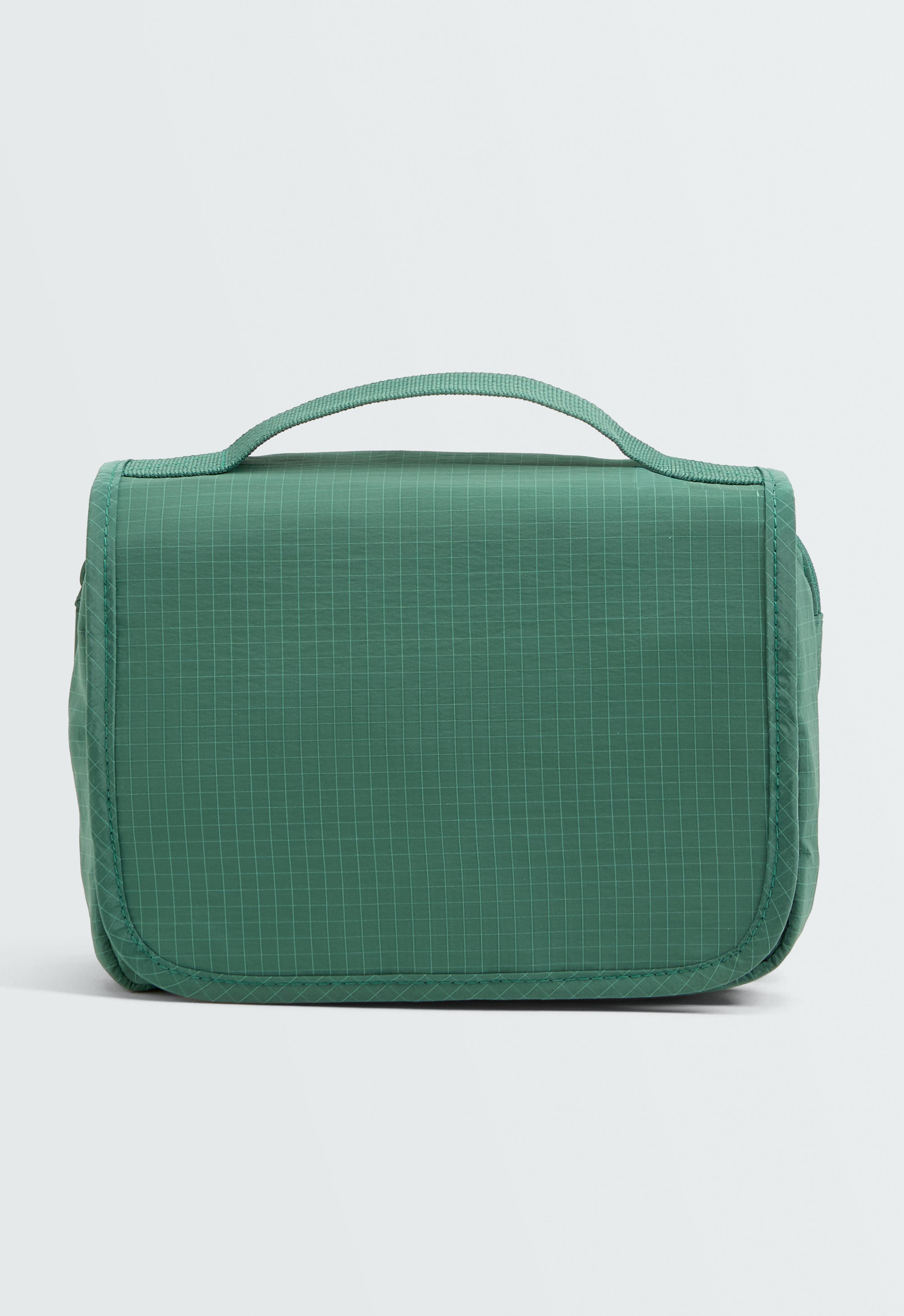 Hanging wash bag — GREEN