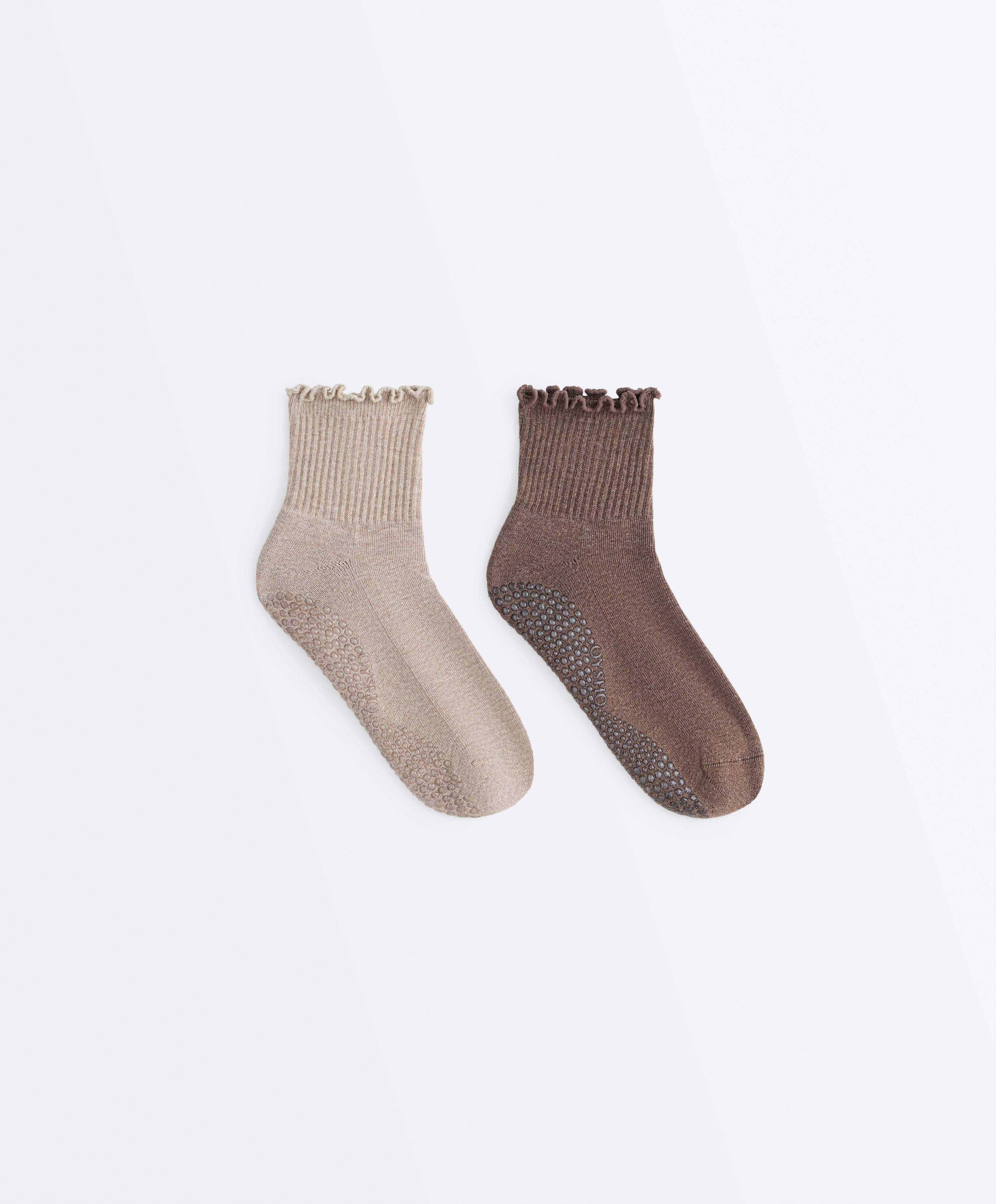 2 pairs of cotton curling quarter yoga and Pilates socks 2 pairs of cotton curling quarter yoga and Pilates socks