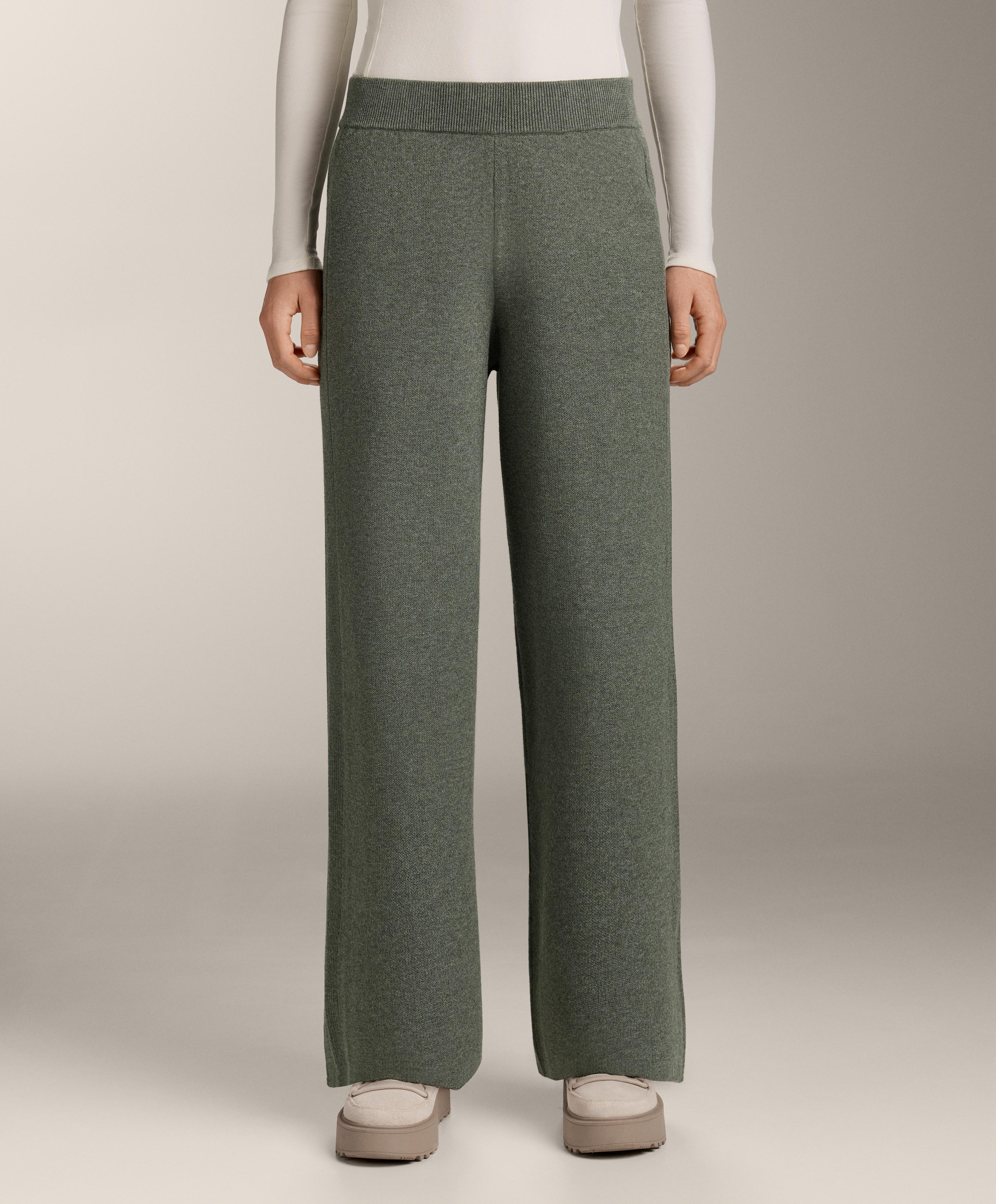 Straight-leg knit trousers with side rib Straight-leg knit trousers with side rib