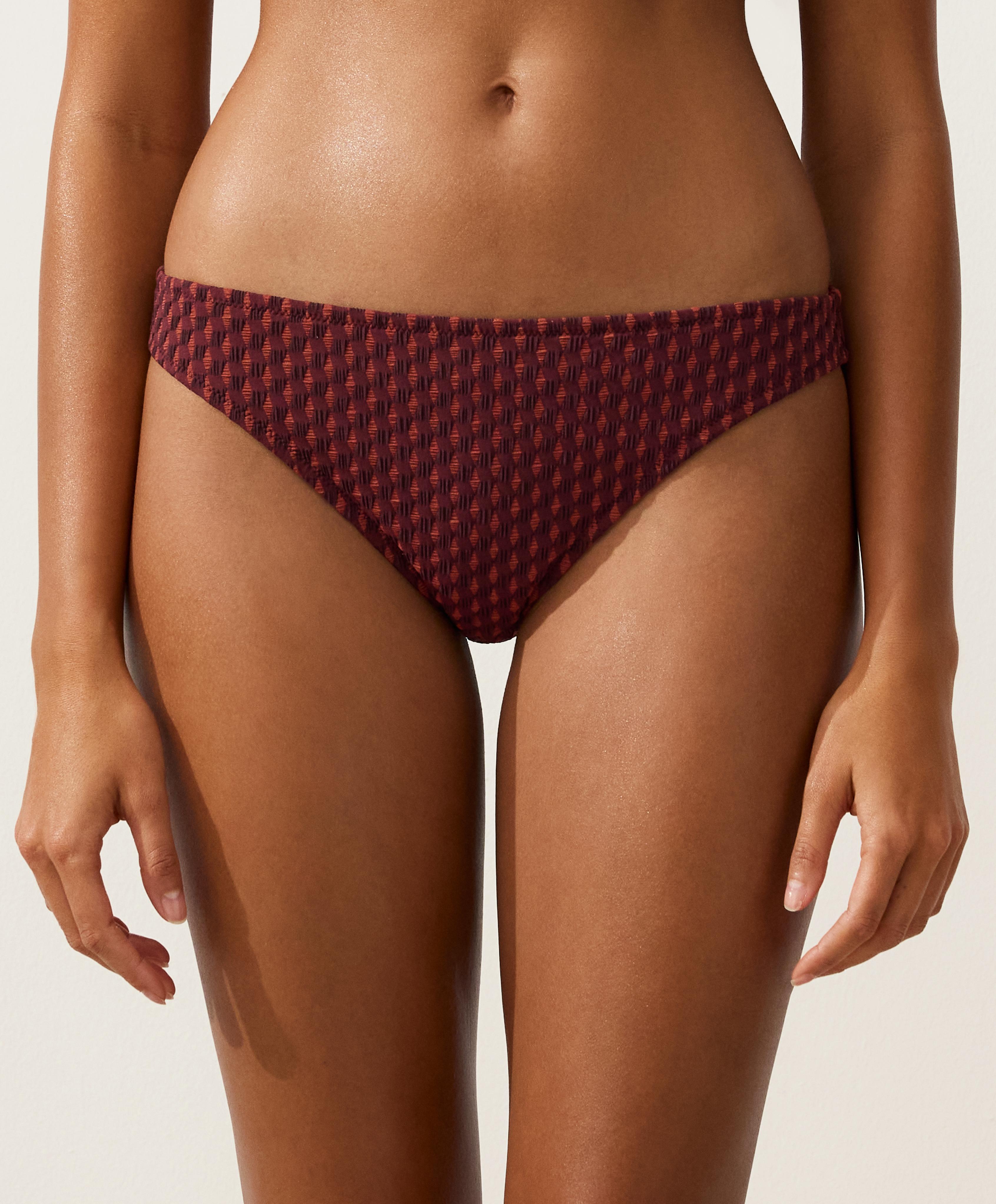 Geometric jacquard classic bikini briefs — CHERRY
