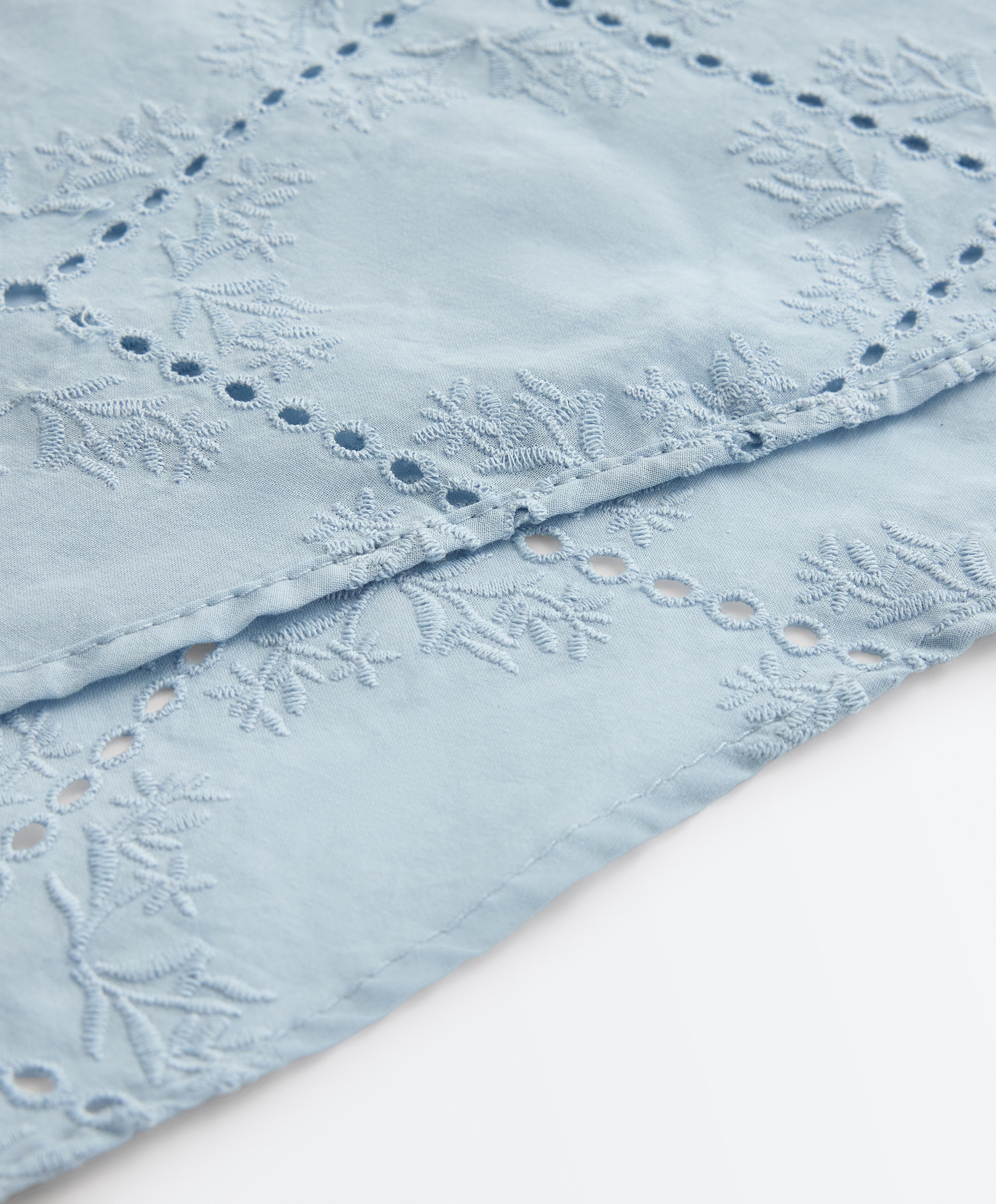 Embroidered 100% cotton scarf — PALE BLUE