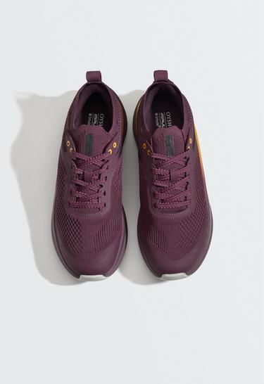 OY/PR 907 V2 running trainers — BURGUNDY 4