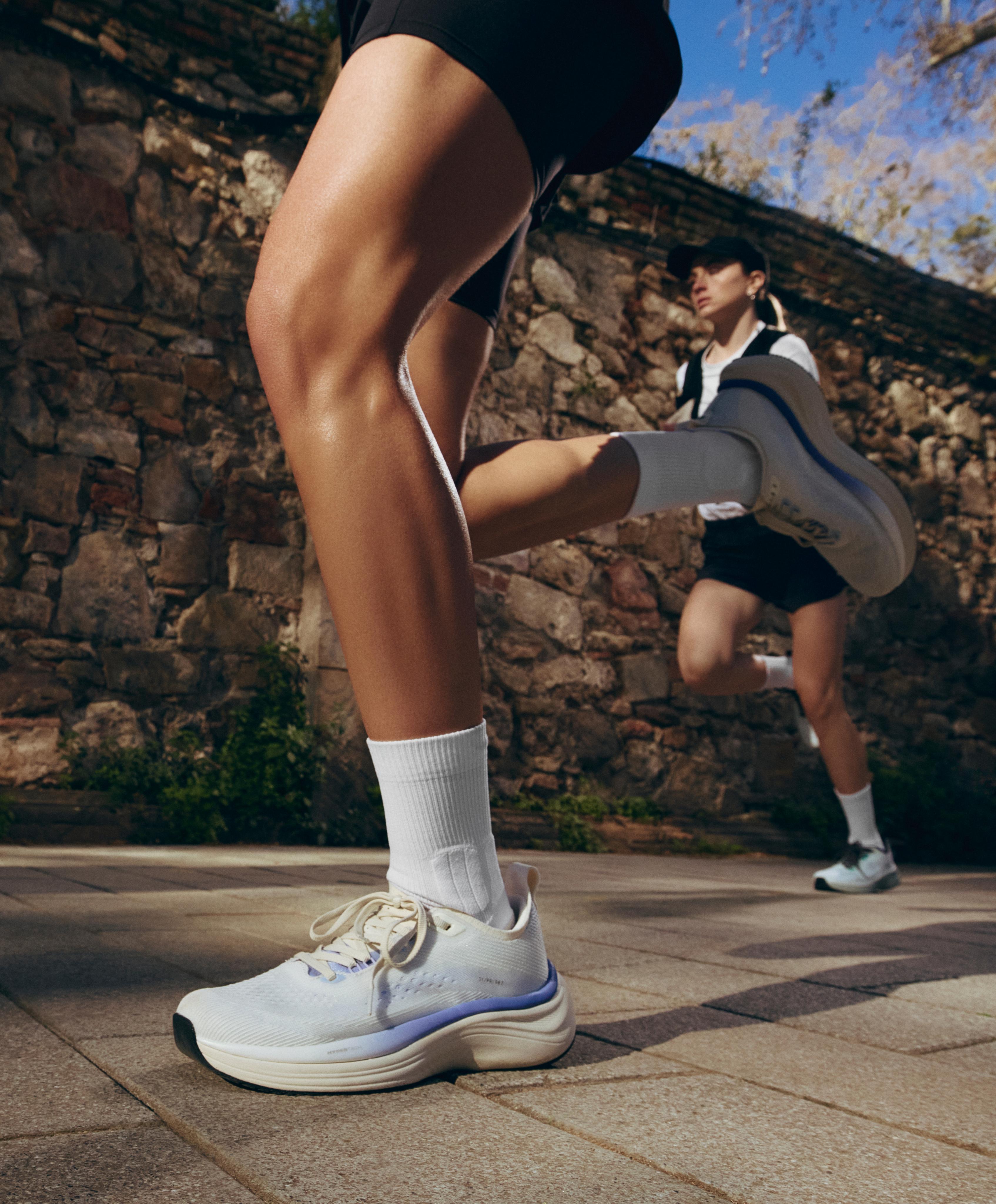 OY/PR 907 Running Trainers — PALE BLUE