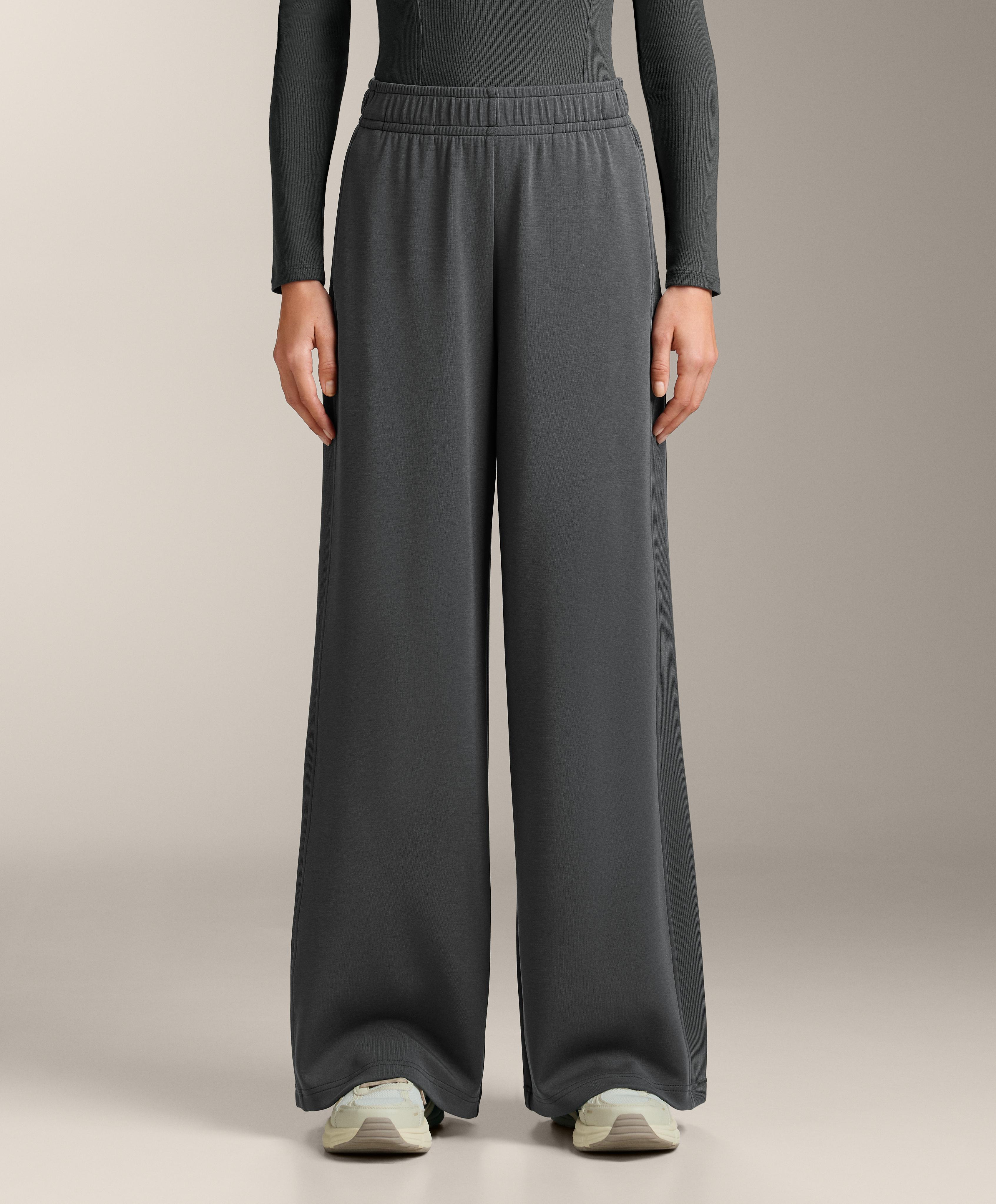 Side rib straight-leg trousers with soft-touch modal