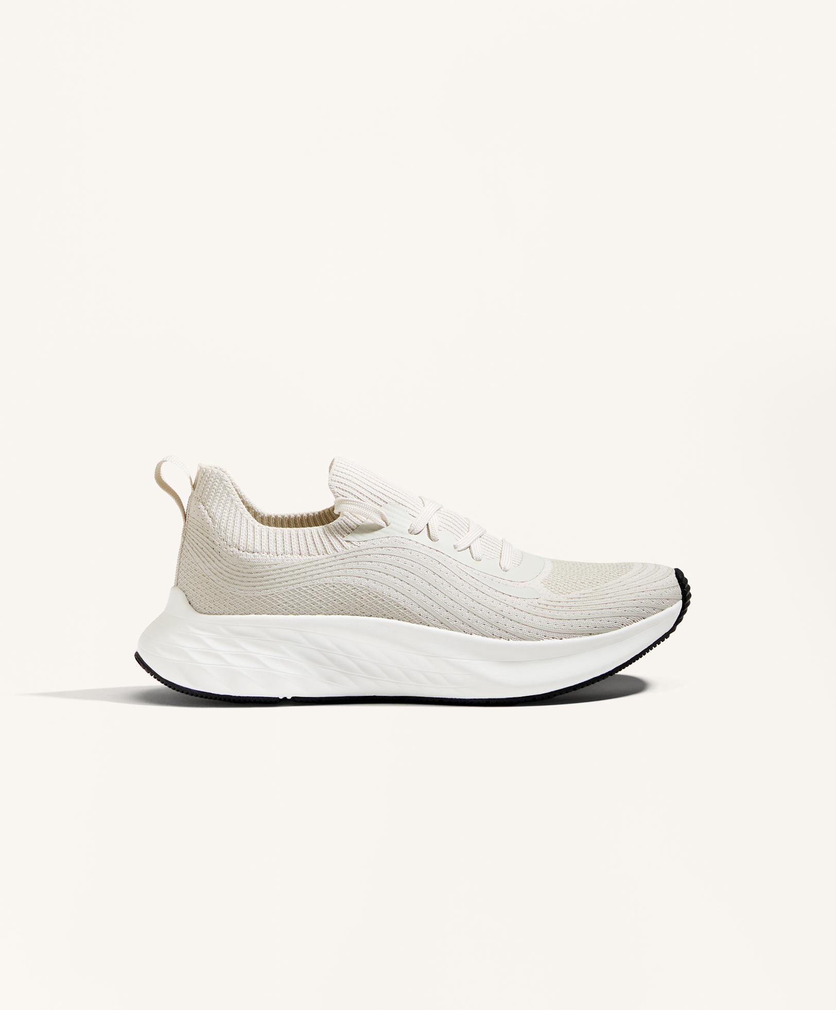 Multi-activity sport trainers - versatile, everyday use, walking Multi-activity sport trainers - versatile, everyday use, walking