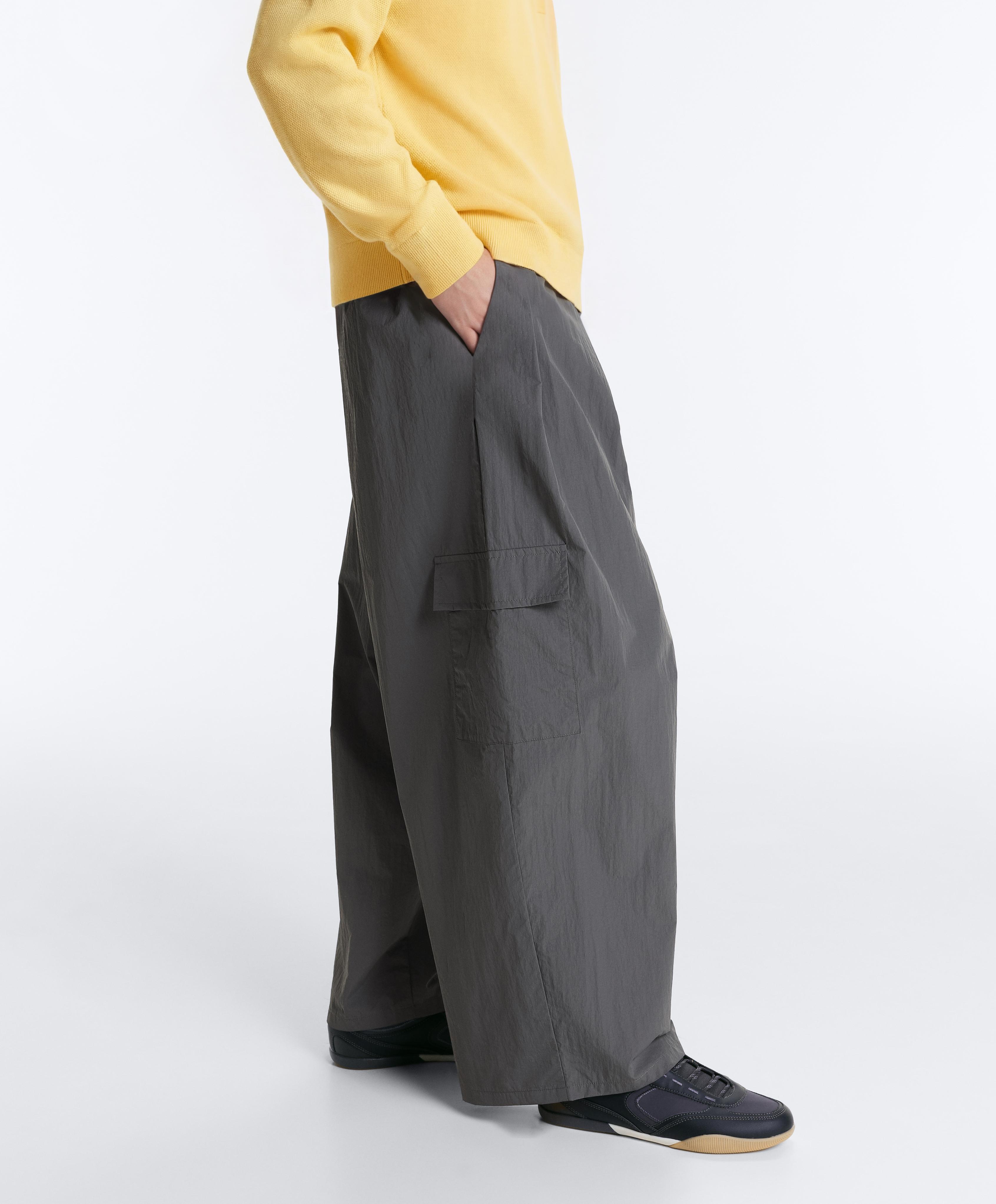 Water-repellent nylon cargo trousers — ASPHALT GREY