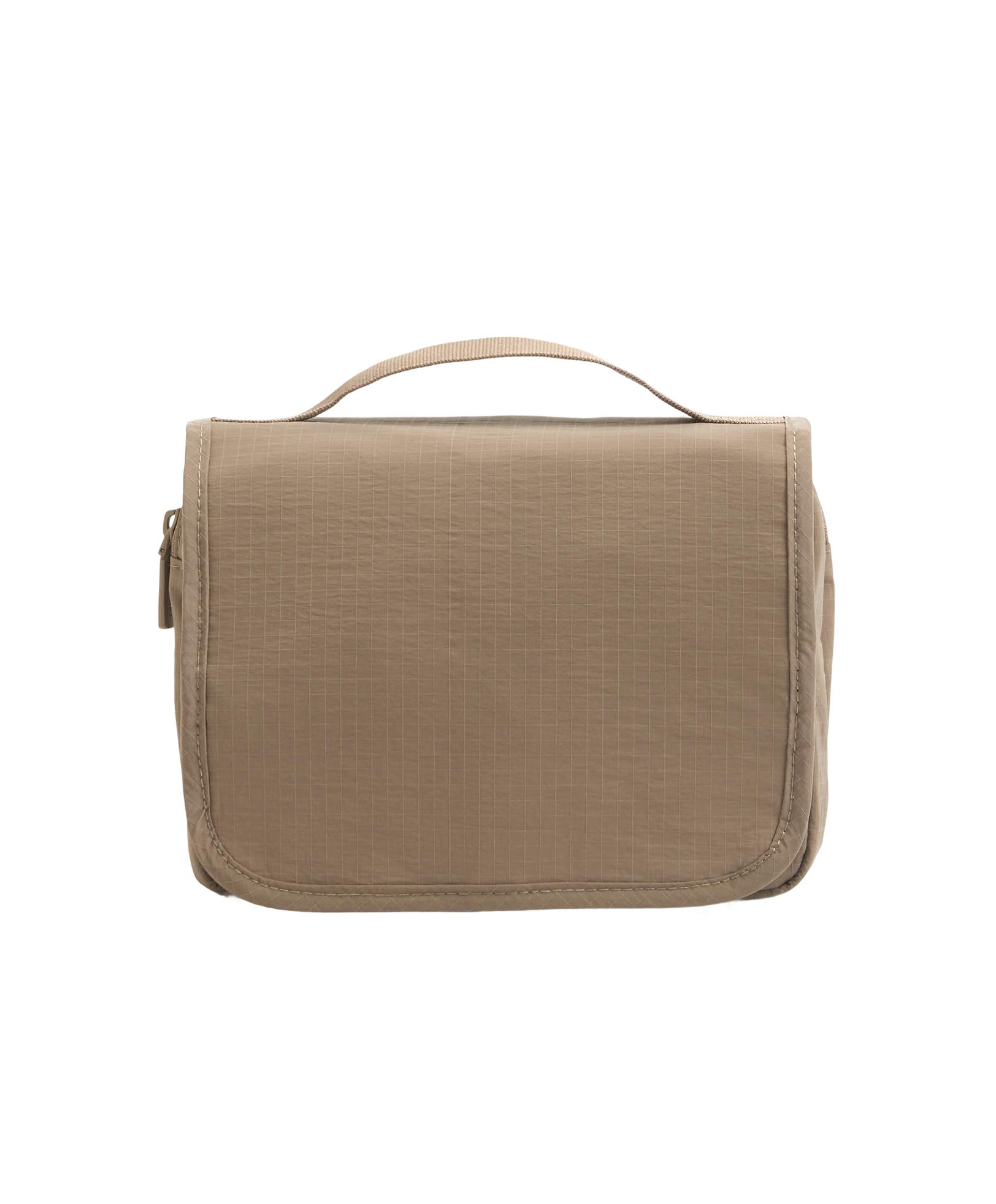 Hanging wash bag — CAMEL