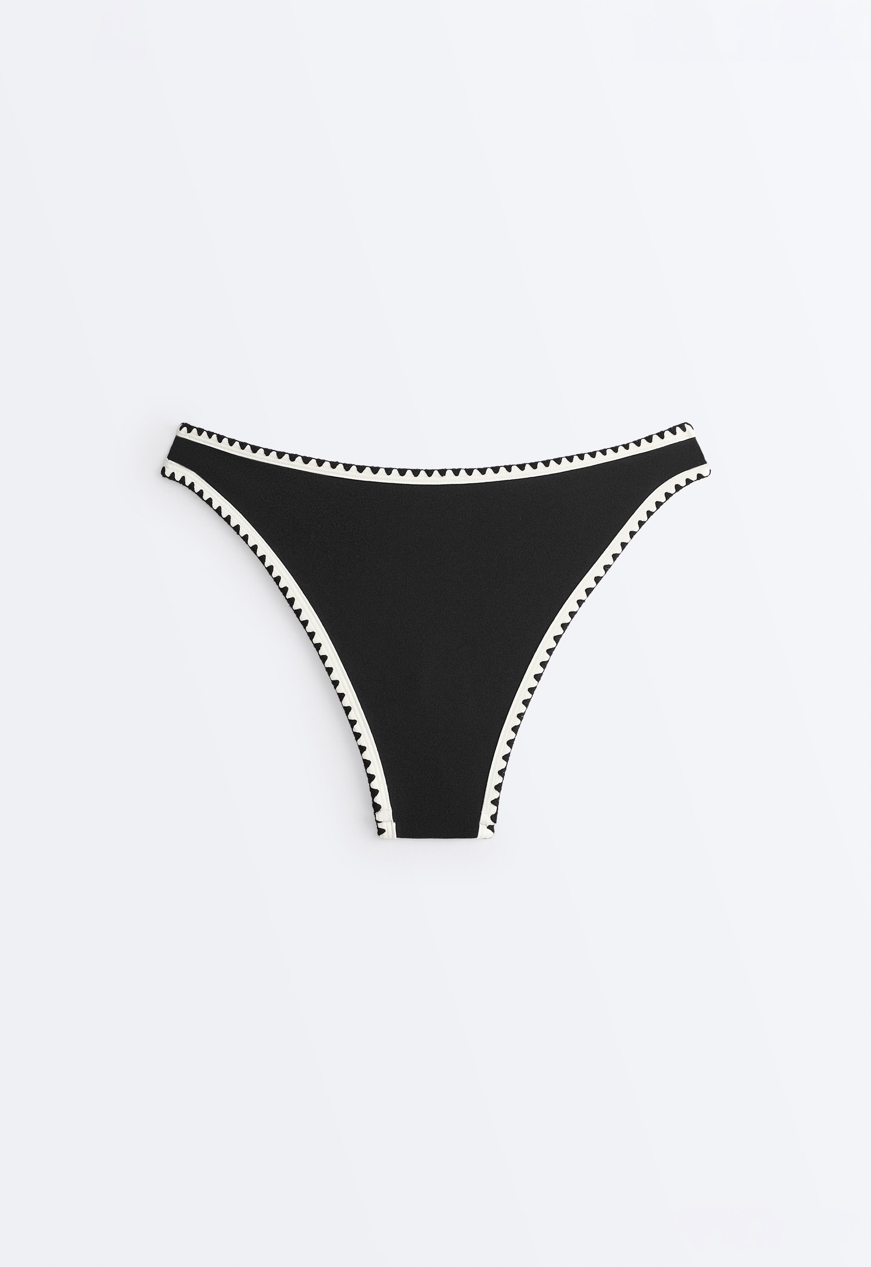 Contrast stitch U-cut medium-coverage bikini briefs — BLACK