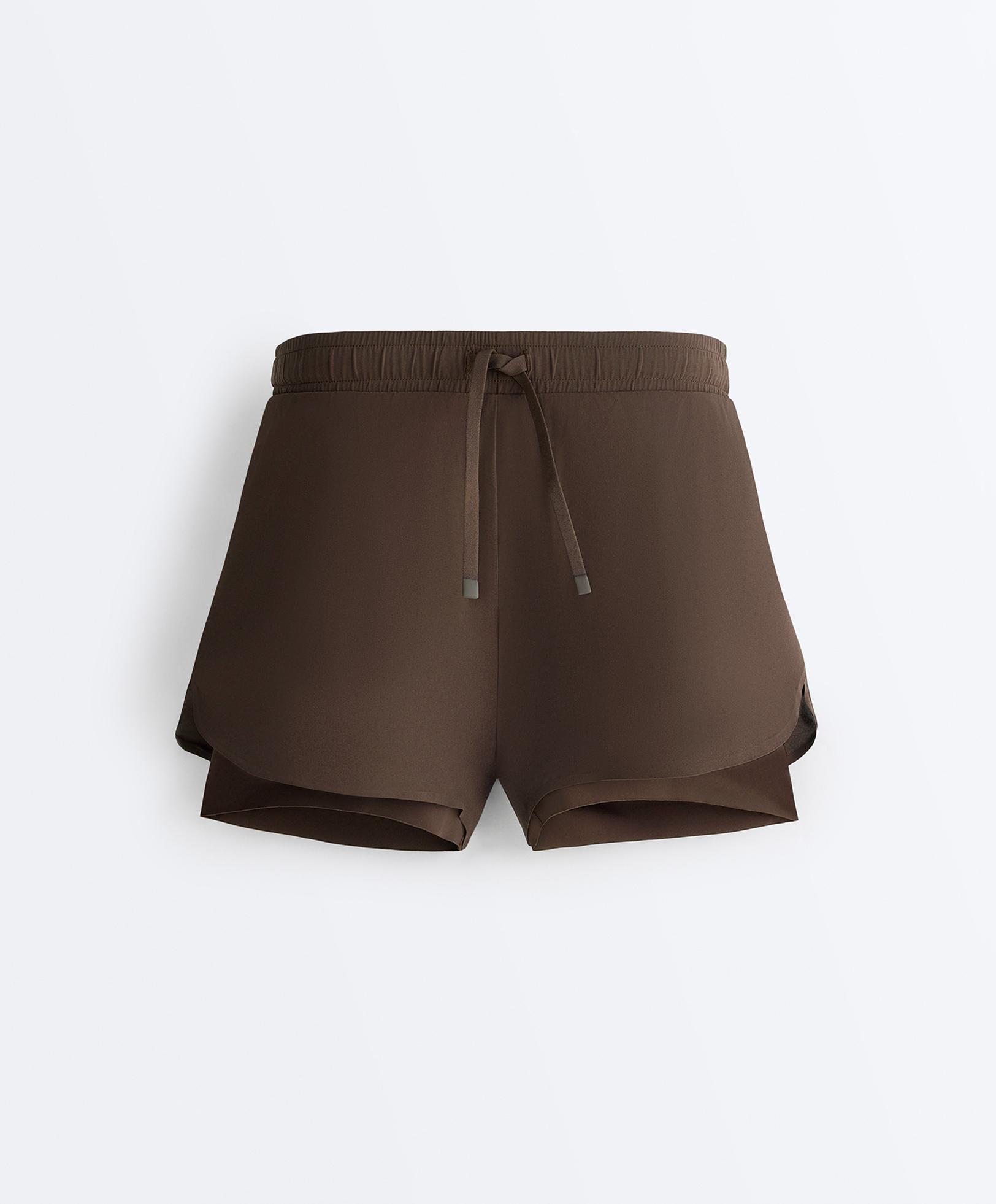 Light Touch 2-in-1 mid-rise shorts — DARK BROWN