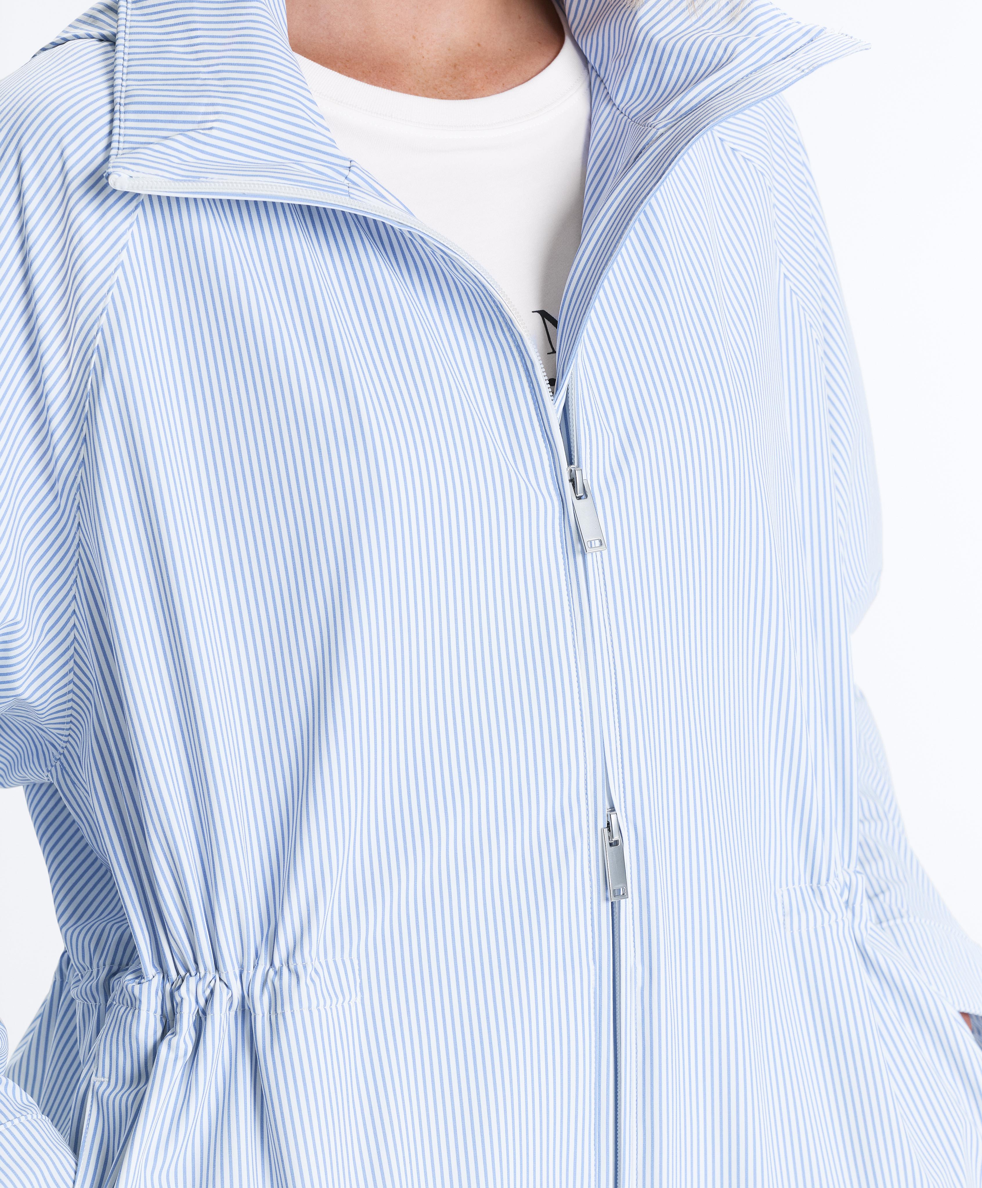 Extra lightweight 10k waterproof striped jacket — PALE BLUE