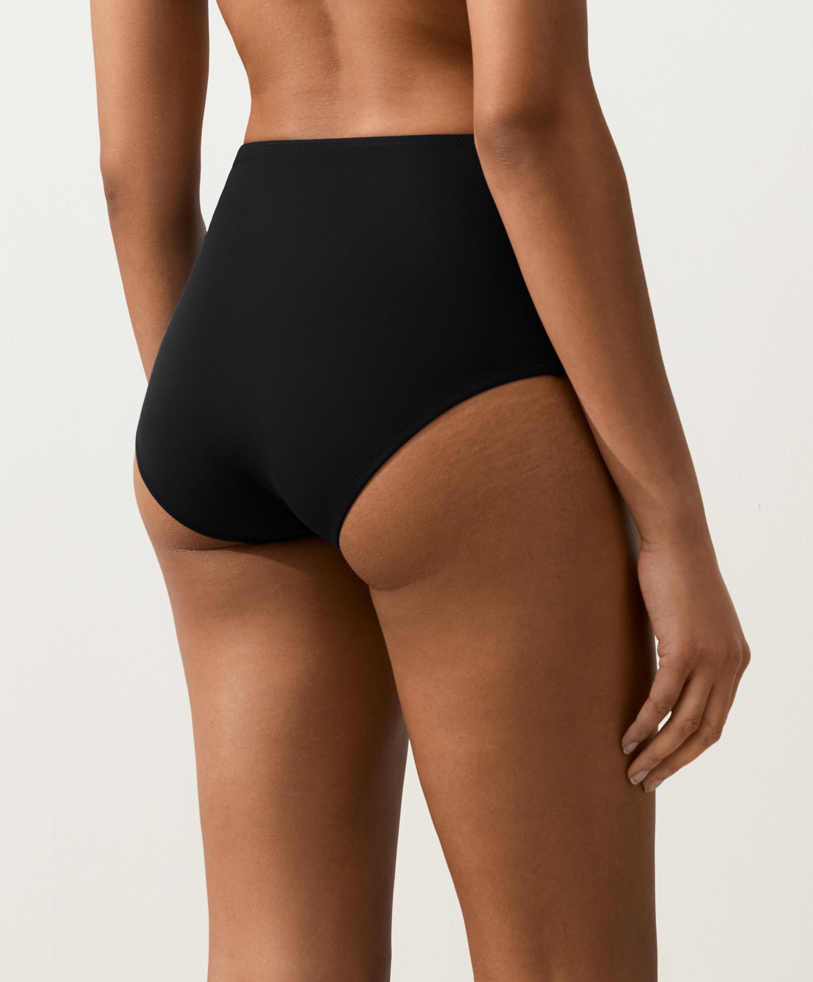 سروال بيكيني عالٍ بتأثير محدد للقوام