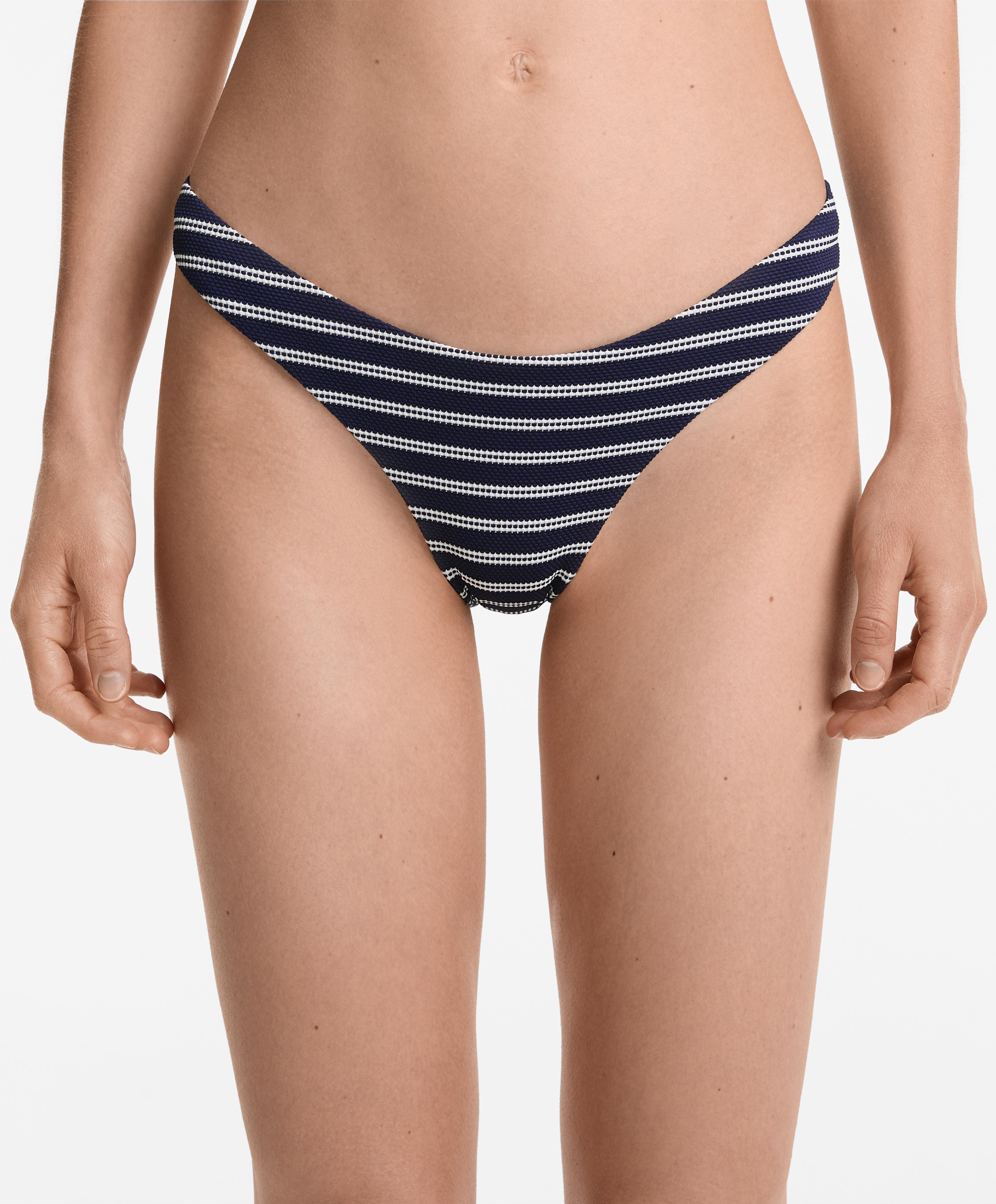 Striped U-cut medium-coverage bikini briefs