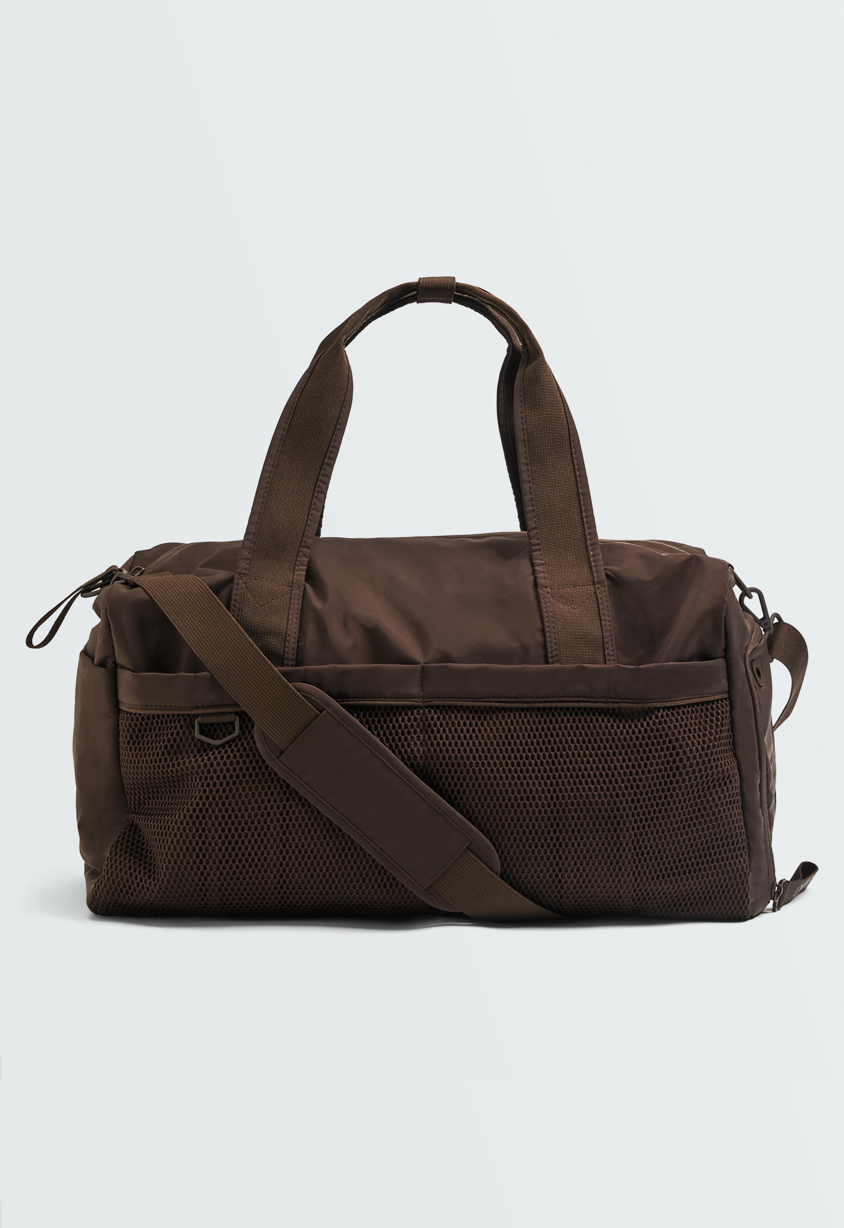 Double compartment sports bag — BROWN