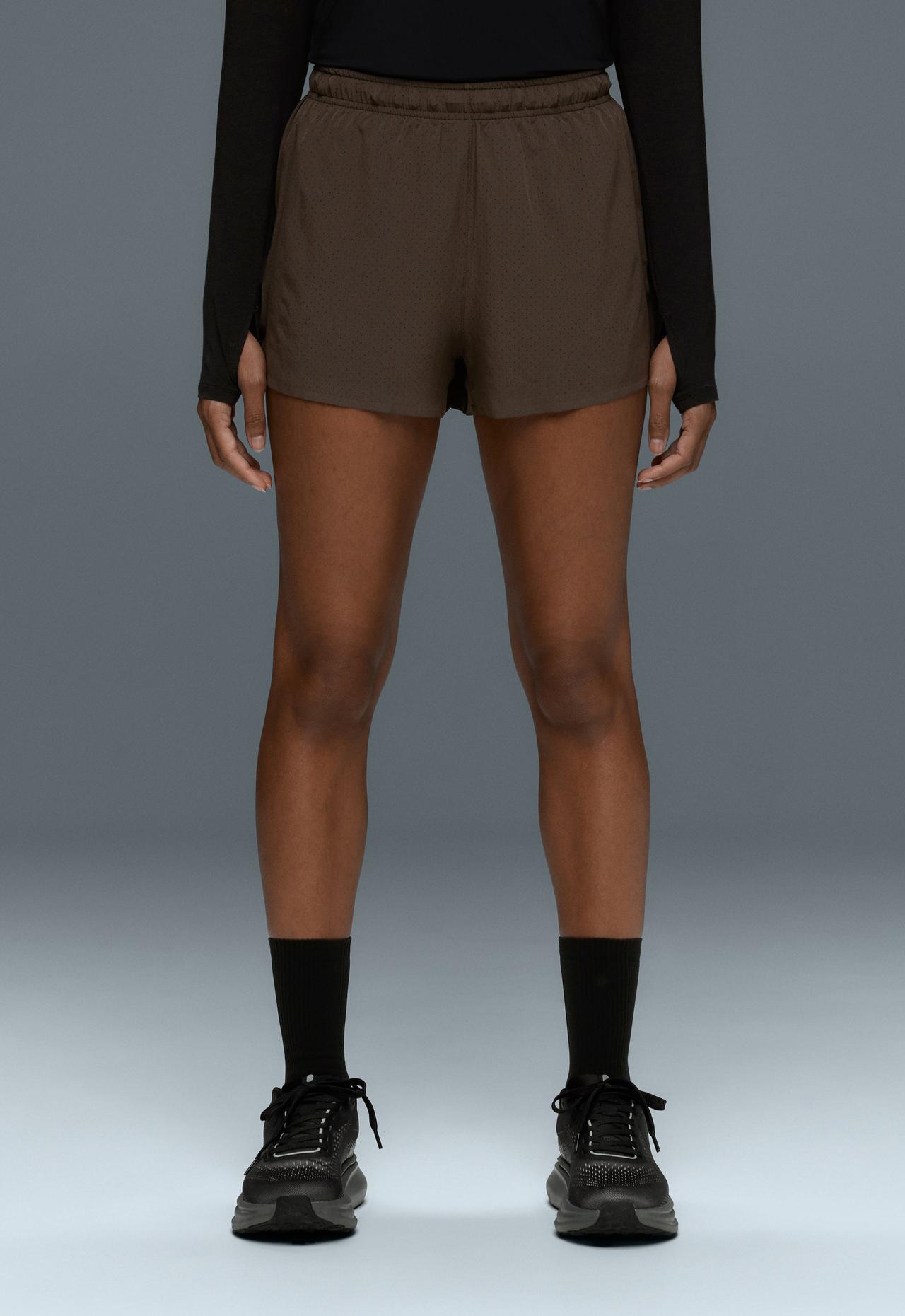 Technical Shorts Mid rise 7cm — BROWN