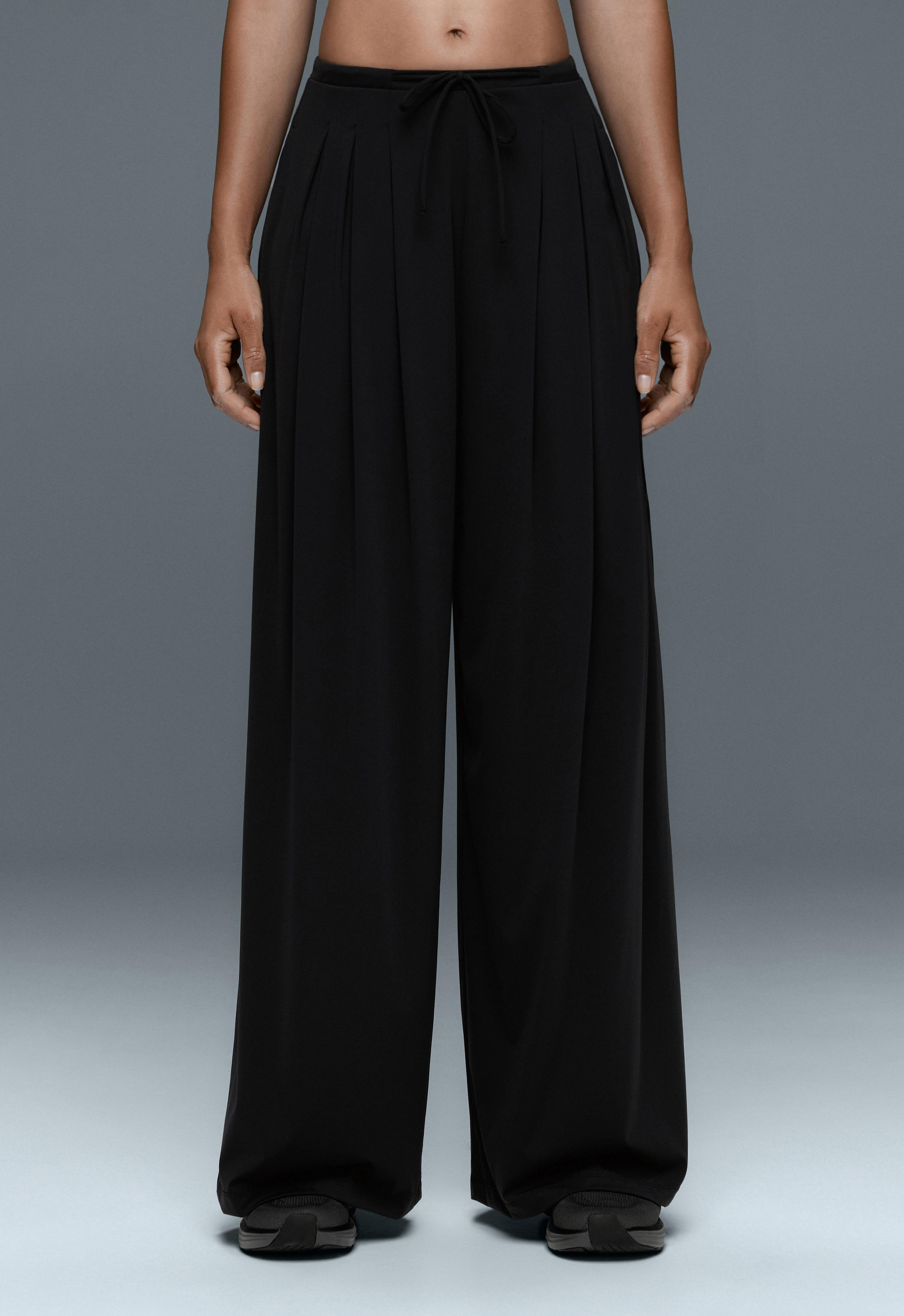 Light Touch pleated wide-leg trousers