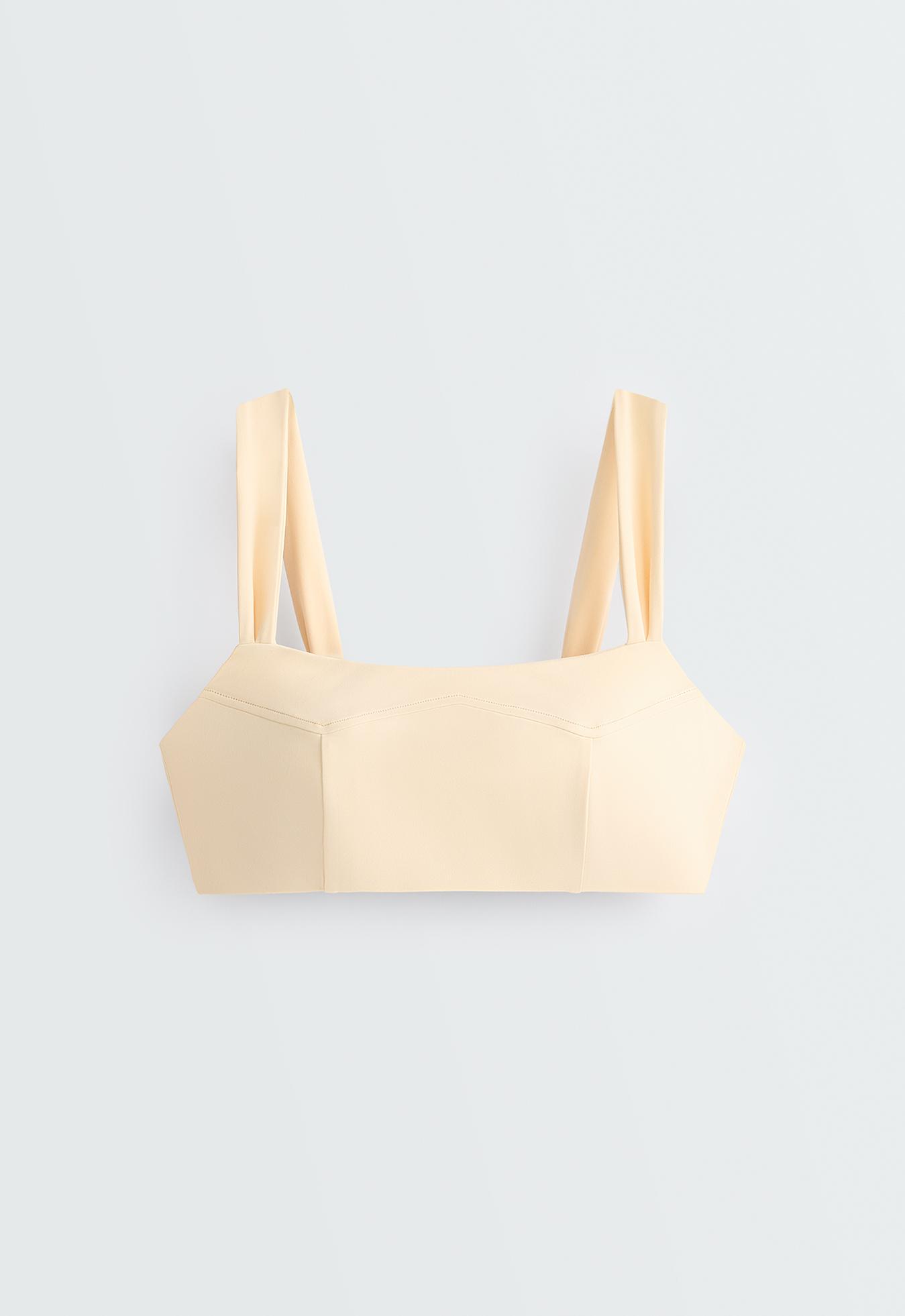 Medium-support Comfortlux sports bra with seams — BUTTER YELLOW