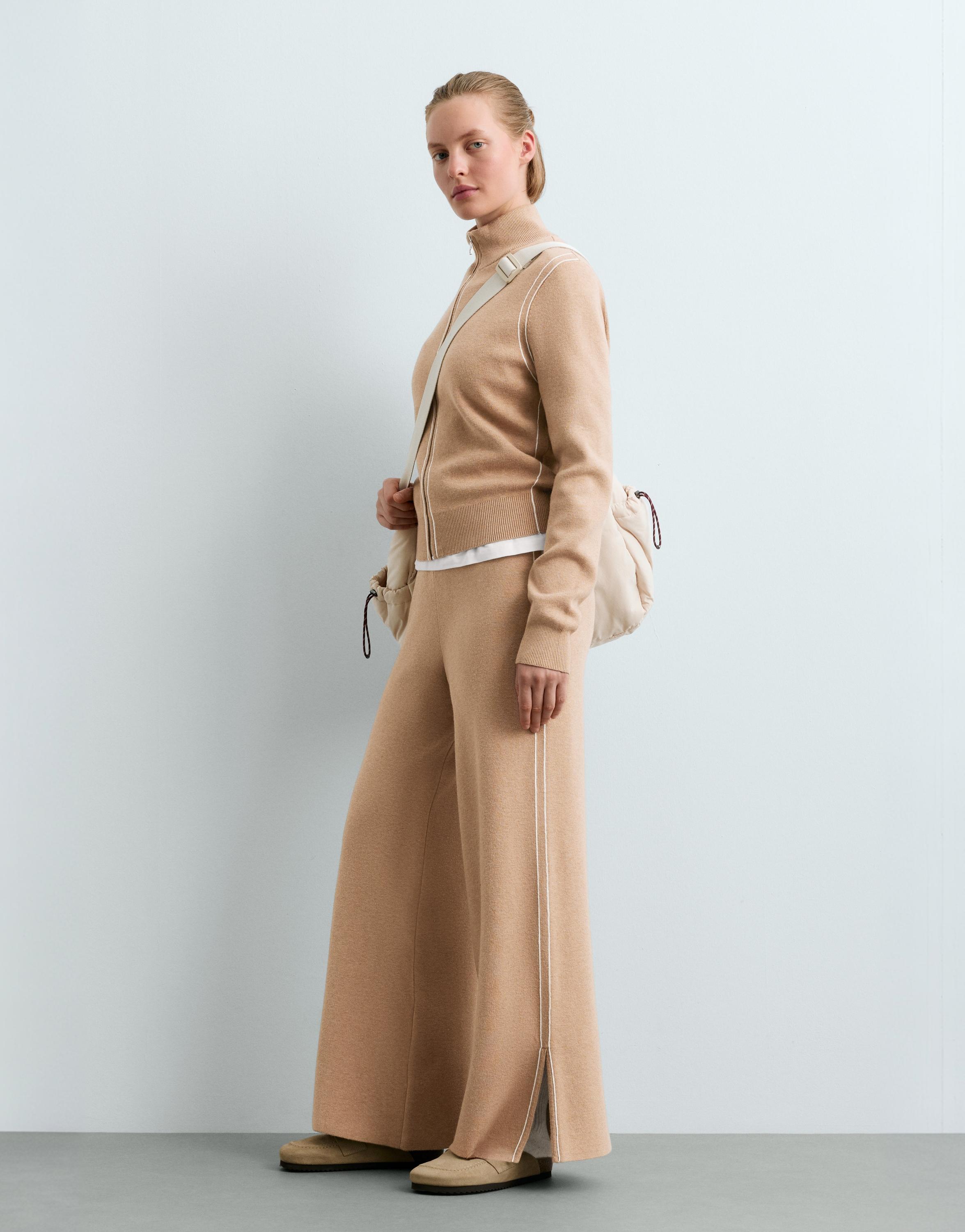 Wide-leg knit trousers with piping and splits — CAMEL