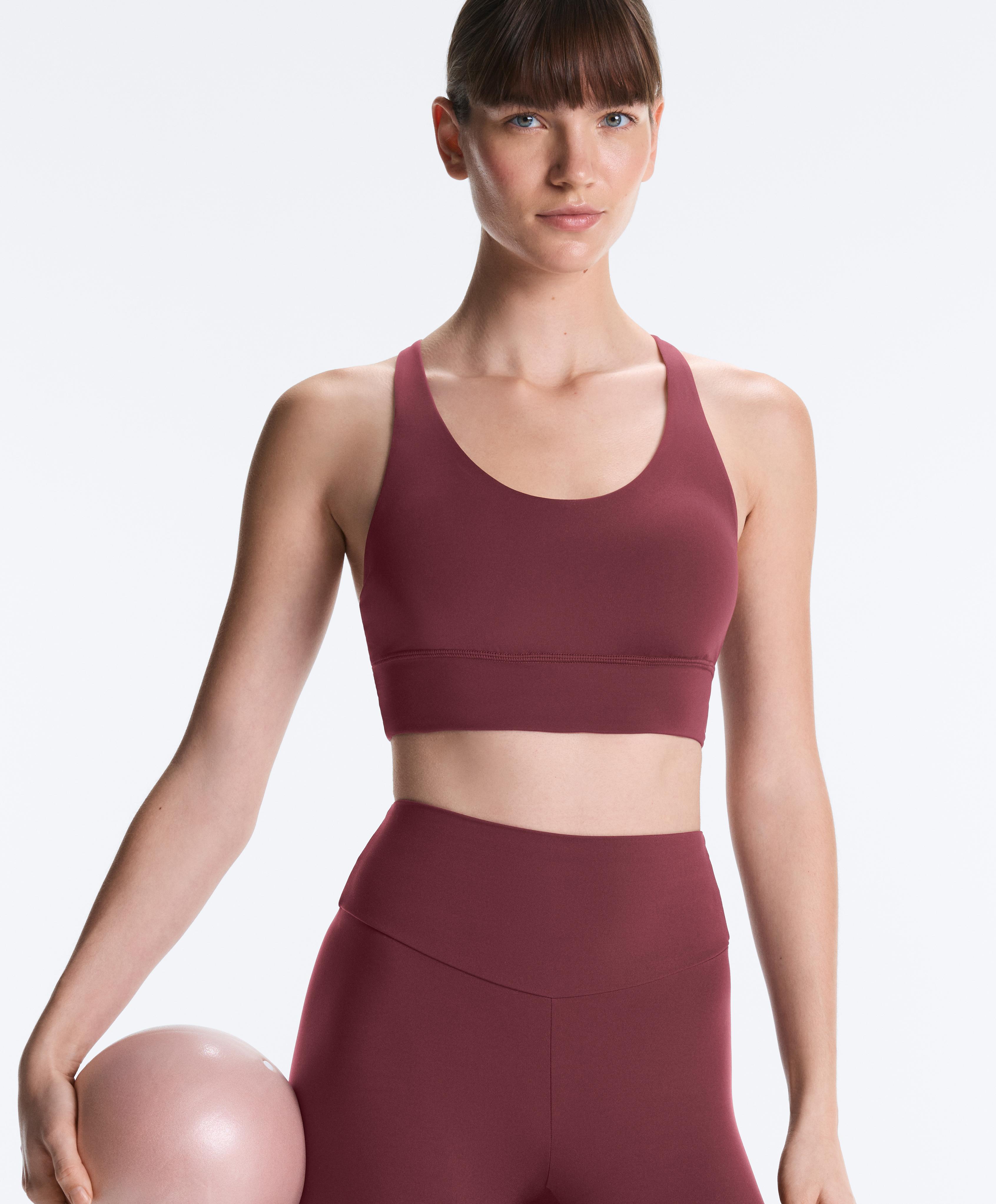 Medium-support Comfortlux sports bra with cups — CHERRY