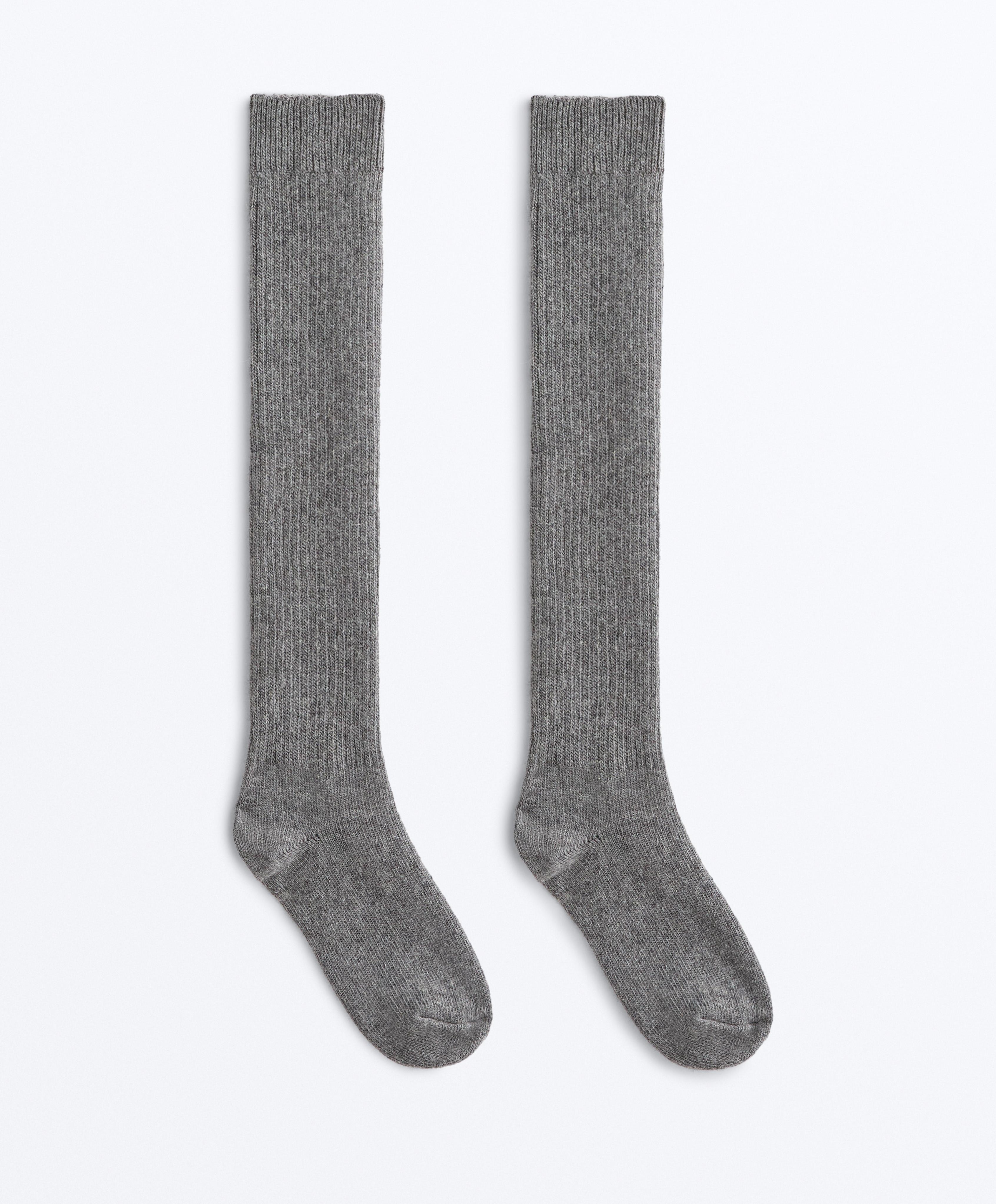 Гольфы с 18% кашемира и 13% шерсти Гольфы с 18% кашемира и 13% шерсти