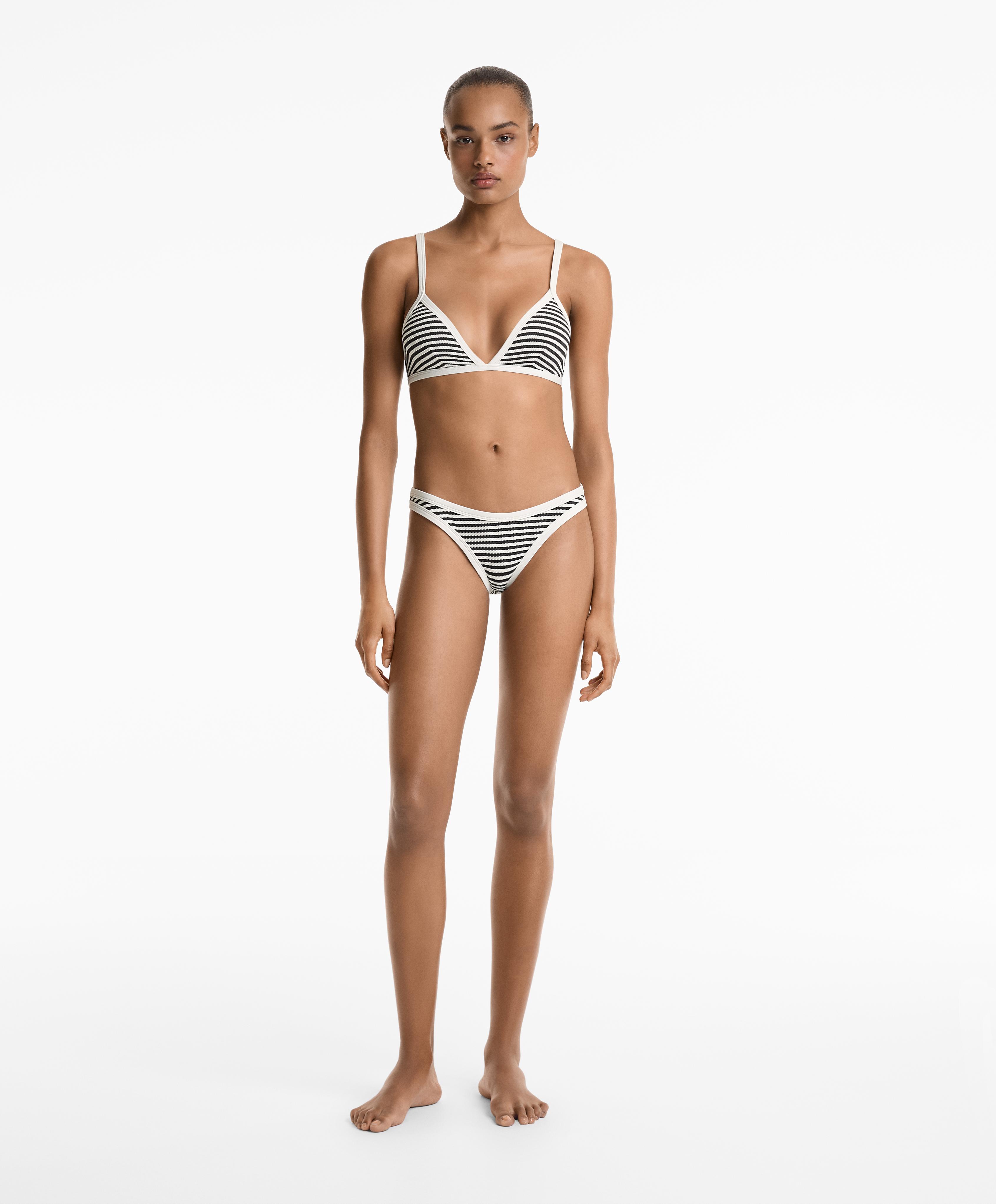 Culotte de bikini taille moyenne à rayures en piqué avec finitions coupe en U Culotte de bikini taille moyenne à rayures en piqué avec finitions coupe en U
