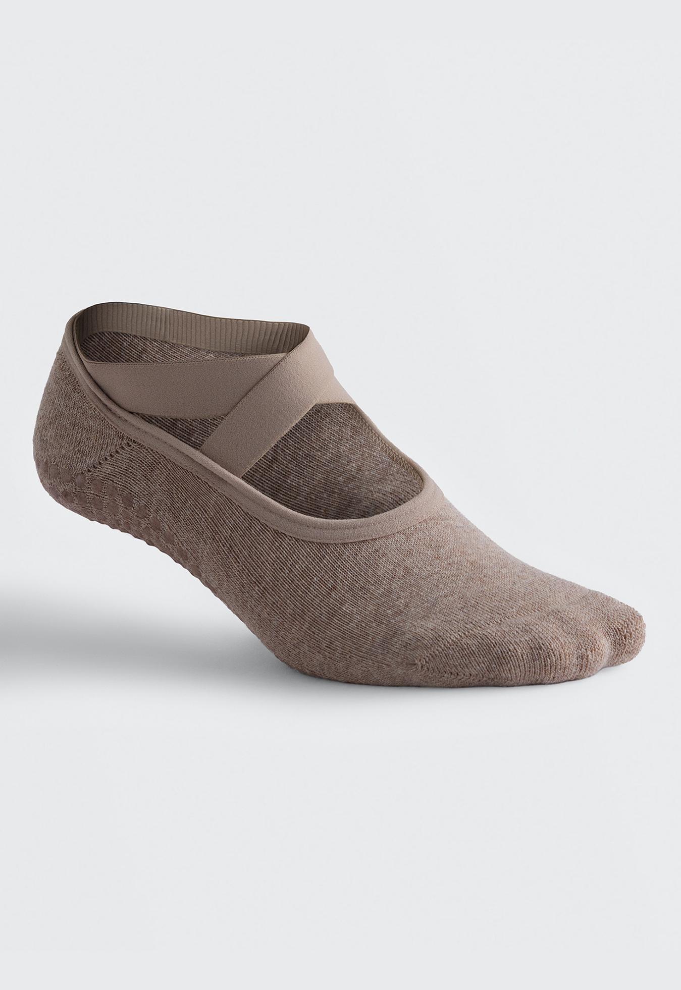 2 pairs of padded cotton blend yoga and Pilates socks with crossover straps — PALE TAN
