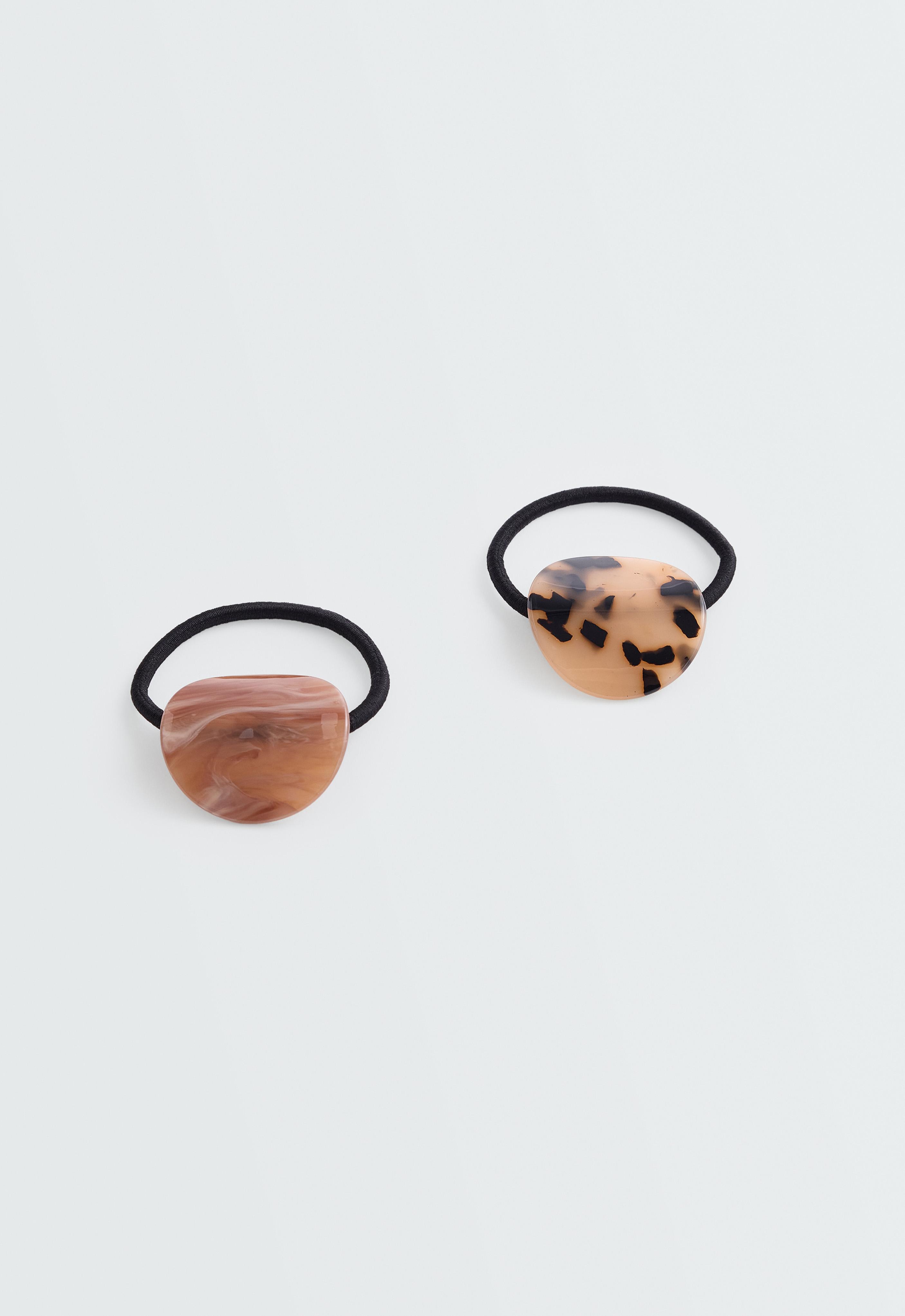 2 tortoiseshell-effect scrunchies 2 tortoiseshell-effect scrunchies