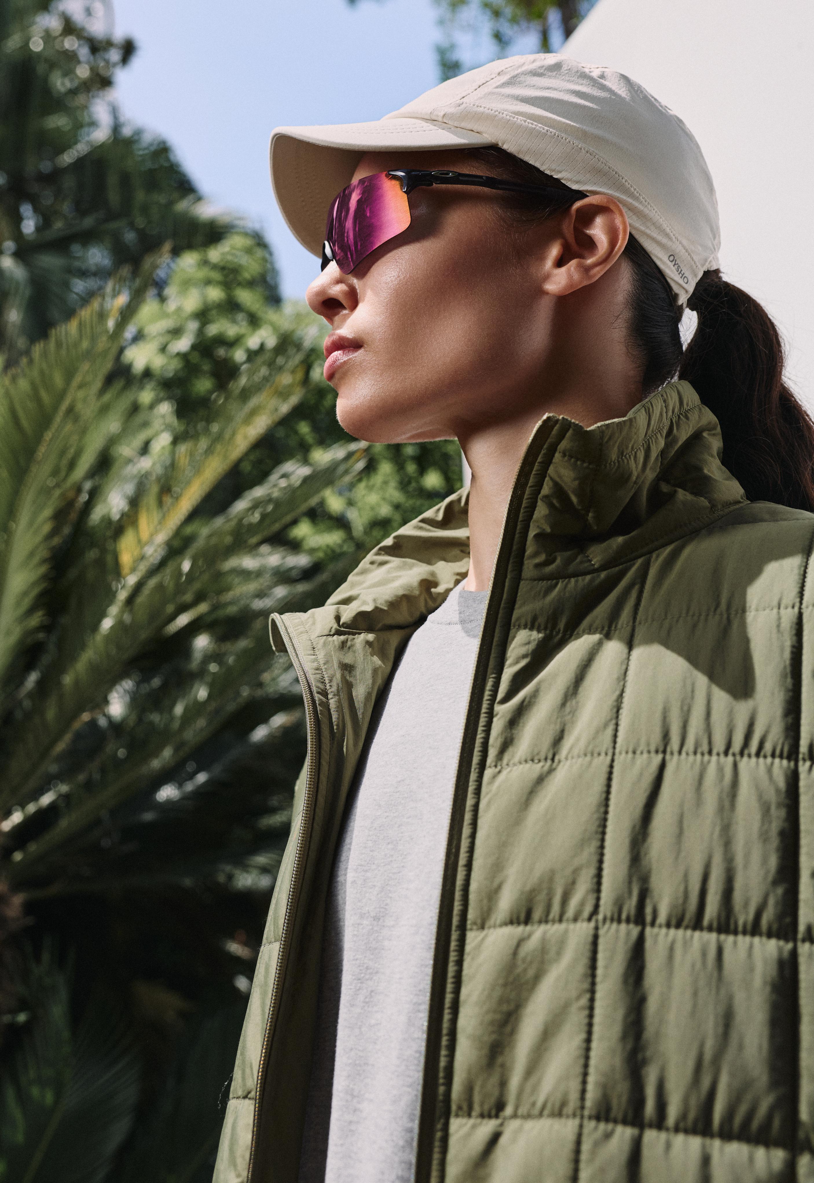 Oakley® EVZero™ Blades sunglasses — NEON PINK
