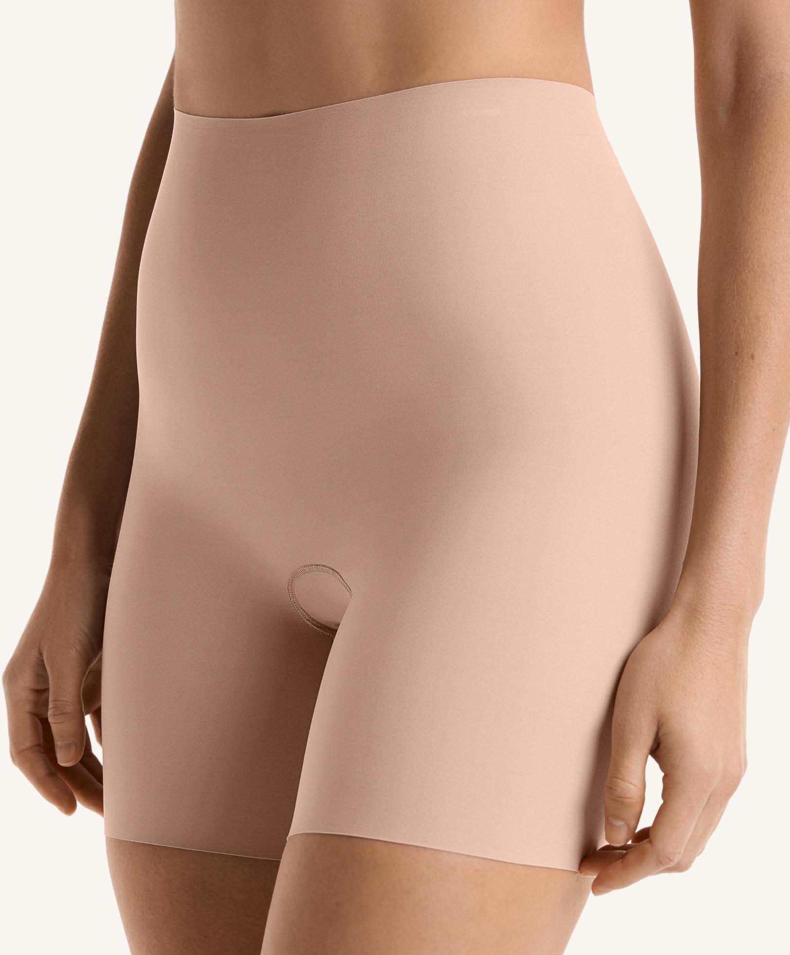 High-waisted invisible laser-cut biker shorts