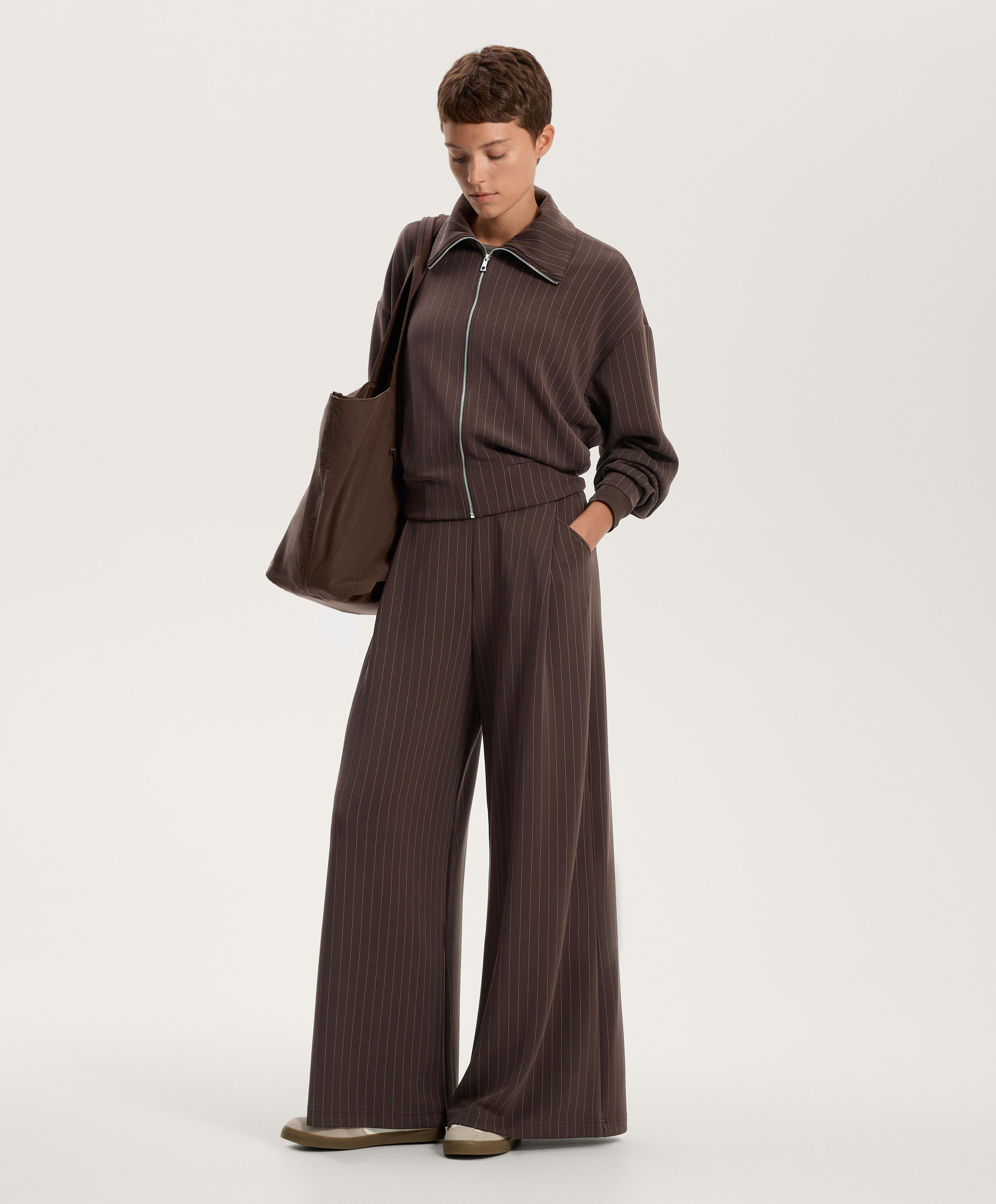 Veste boxy à rayures avec pli au dos et modal doux au toucher