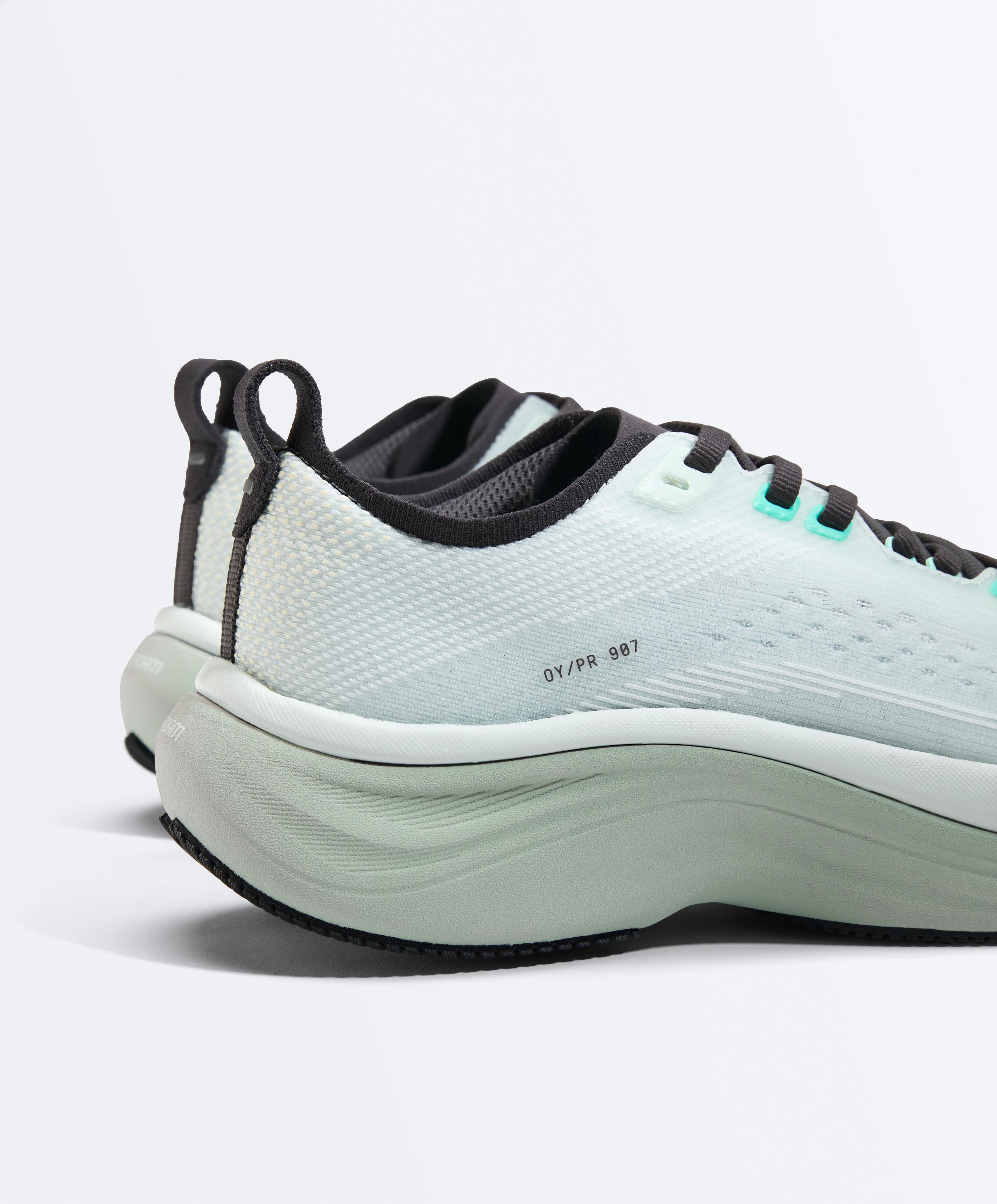 OY/PR 907 Running Trainers — SEA GREEN