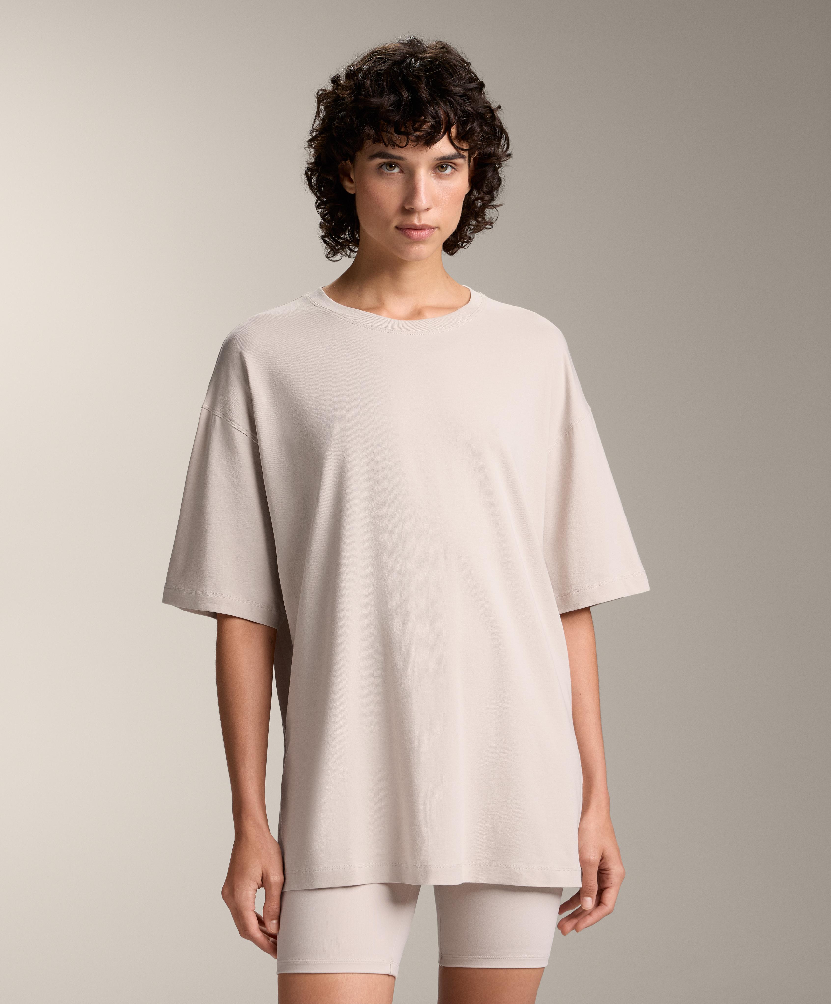 Short sleeve cotton blend T-shirt
