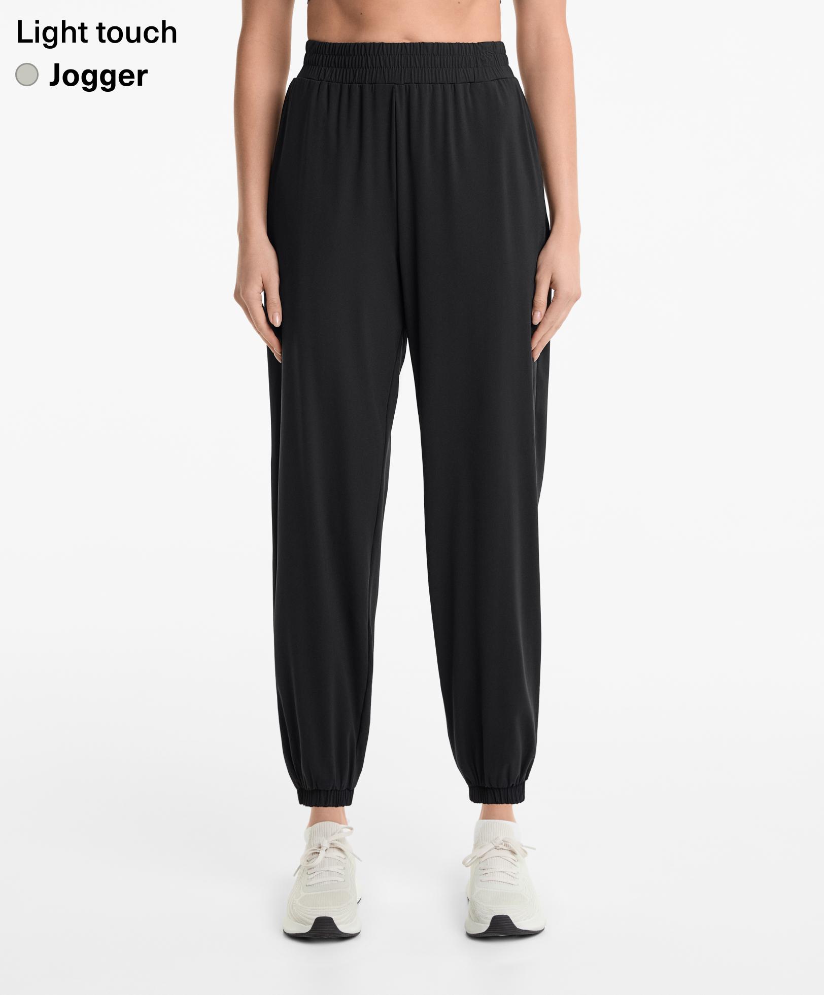 Pantalón jogger light touch